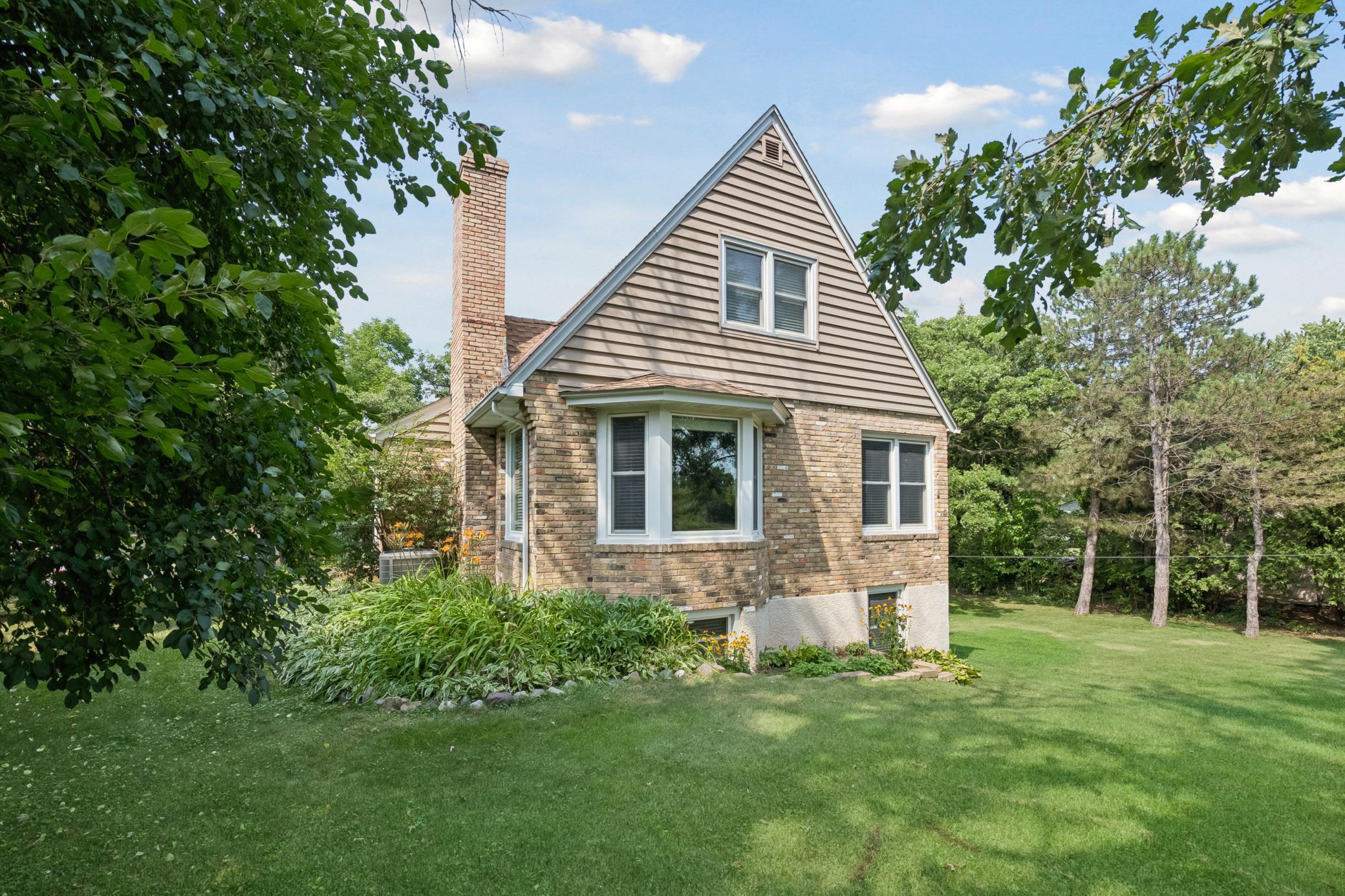 View of Residential at 3205 Hillsboro Avenue, Saint Louis Park MN 55426, Saint Louis Park (3 of 41) - Mike Wilen | Minnesota Team Real Estate