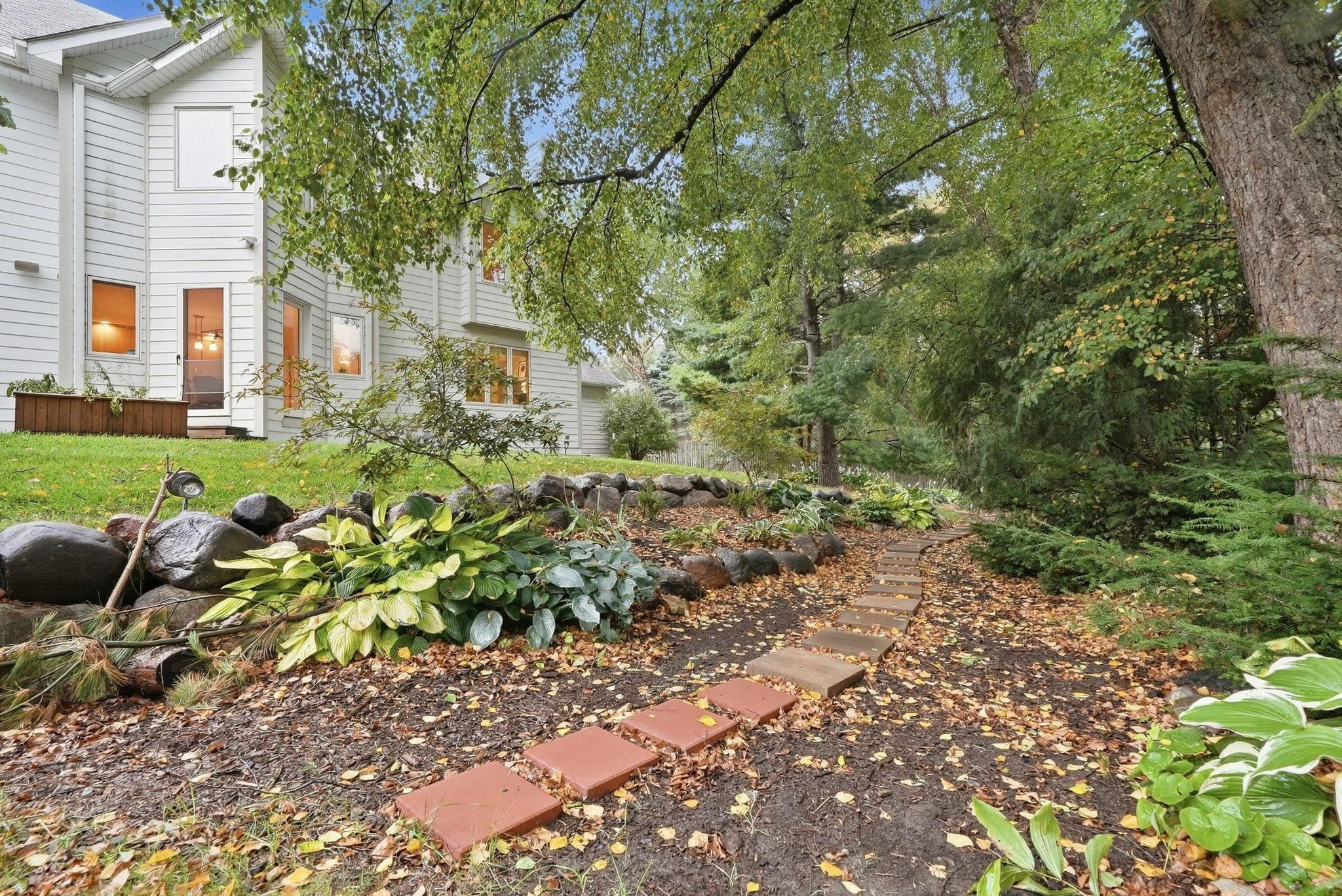 View of Residential at 1851 South Lane, Mendota Heights MN 55118, Mendota Heights (79 of 90) - Mike Wilen | Minnesota Team Real Estate