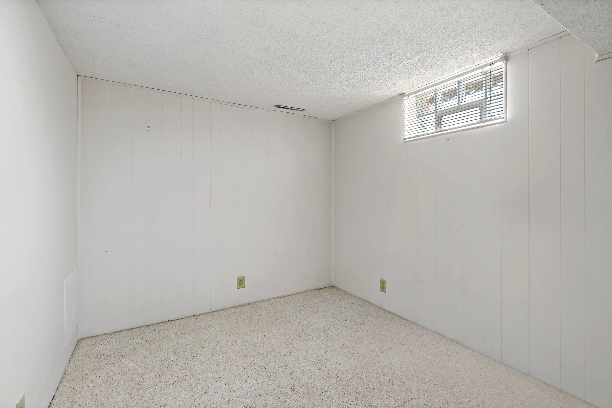 View of Residential at 6073 Yukon Avenue, New Hope MN 55428, New Hope (46 of 62) - Mike Wilen | Minnesota Team Real Estate