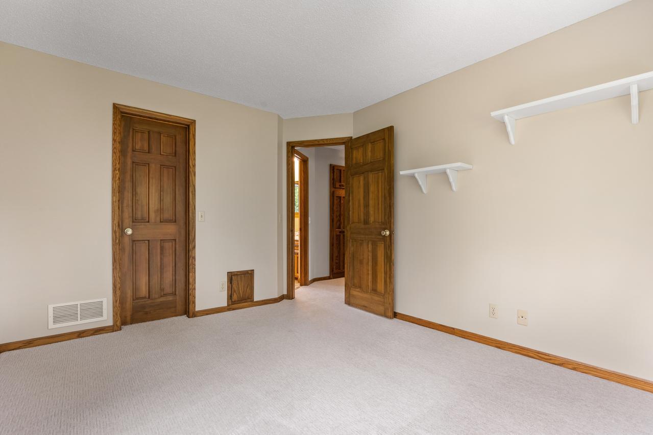 View of Residential at 3200 Hazelwood, Wayzata MN 55391, Wayzata (31 of 46) - Mike Wilen | Minnesota Team Real Estate