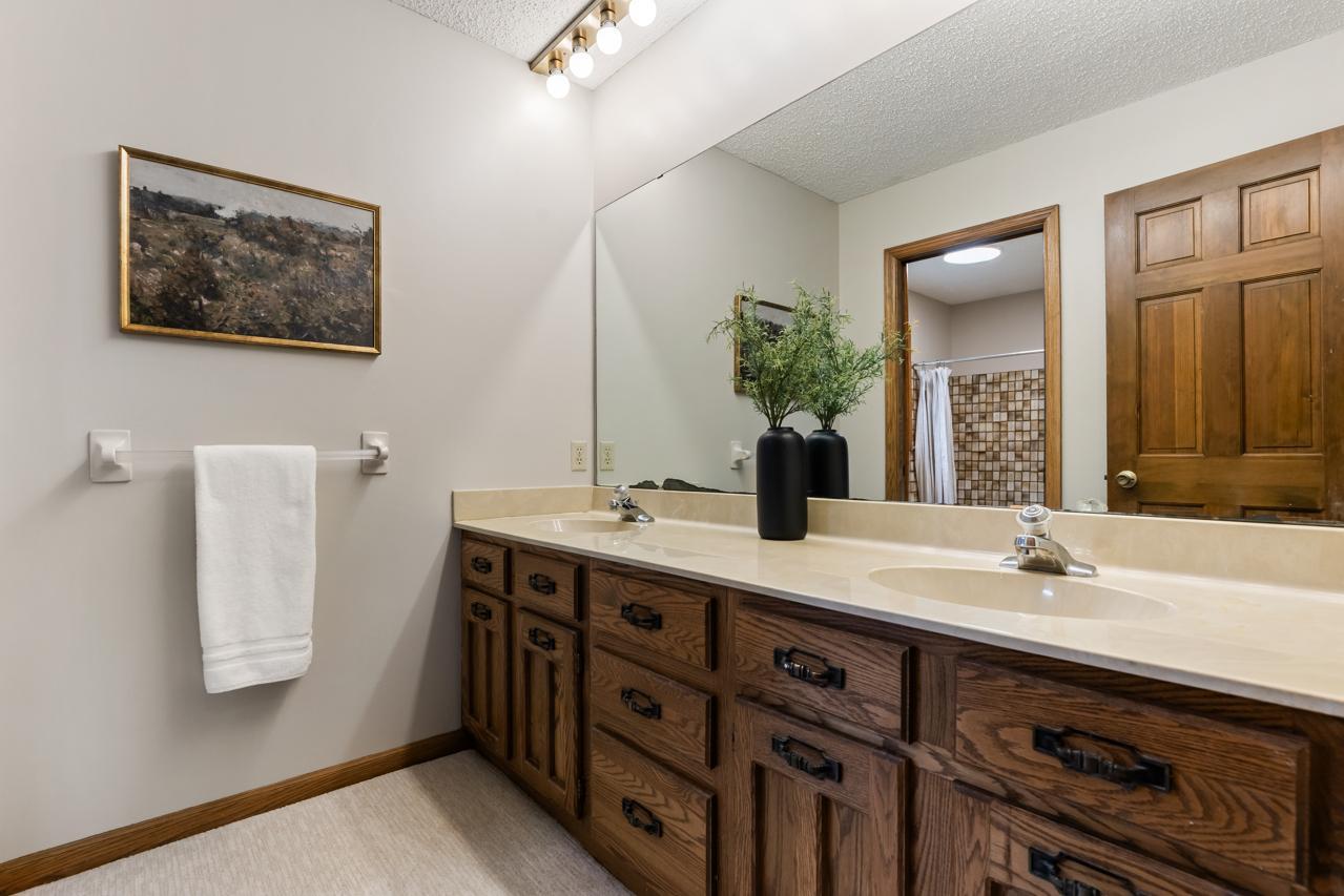 View of Residential at 3200 Hazelwood, Wayzata MN 55391, Wayzata (33 of 46) - Mike Wilen | Minnesota Team Real Estate