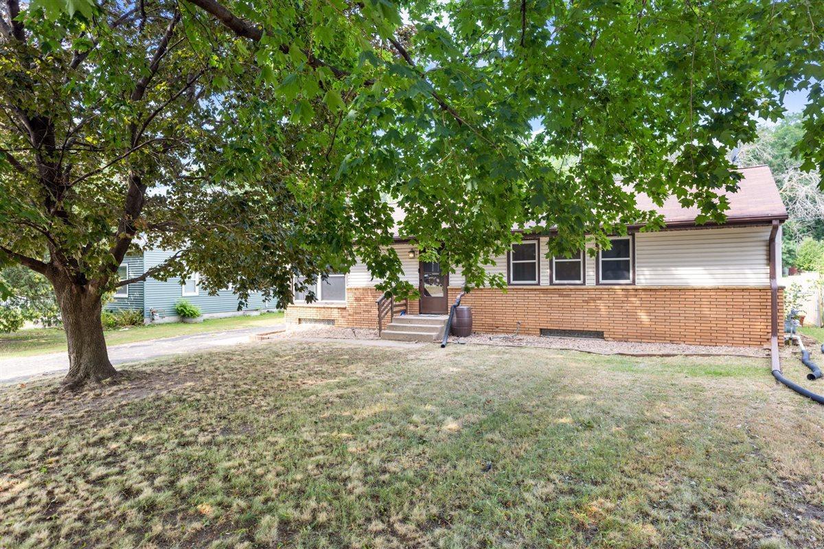 View of Residential at 1733 White Bear Avenue, Maplewood MN 55109, Maplewood (2 of 42) - Mike Wilen | Minnesota Team Real Estate