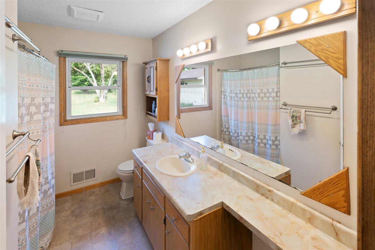 View of Residential at 1733 White Bear Avenue, Maplewood MN 55109, Maplewood (21 of 42) - Mike Wilen | Minnesota Team Real Estate