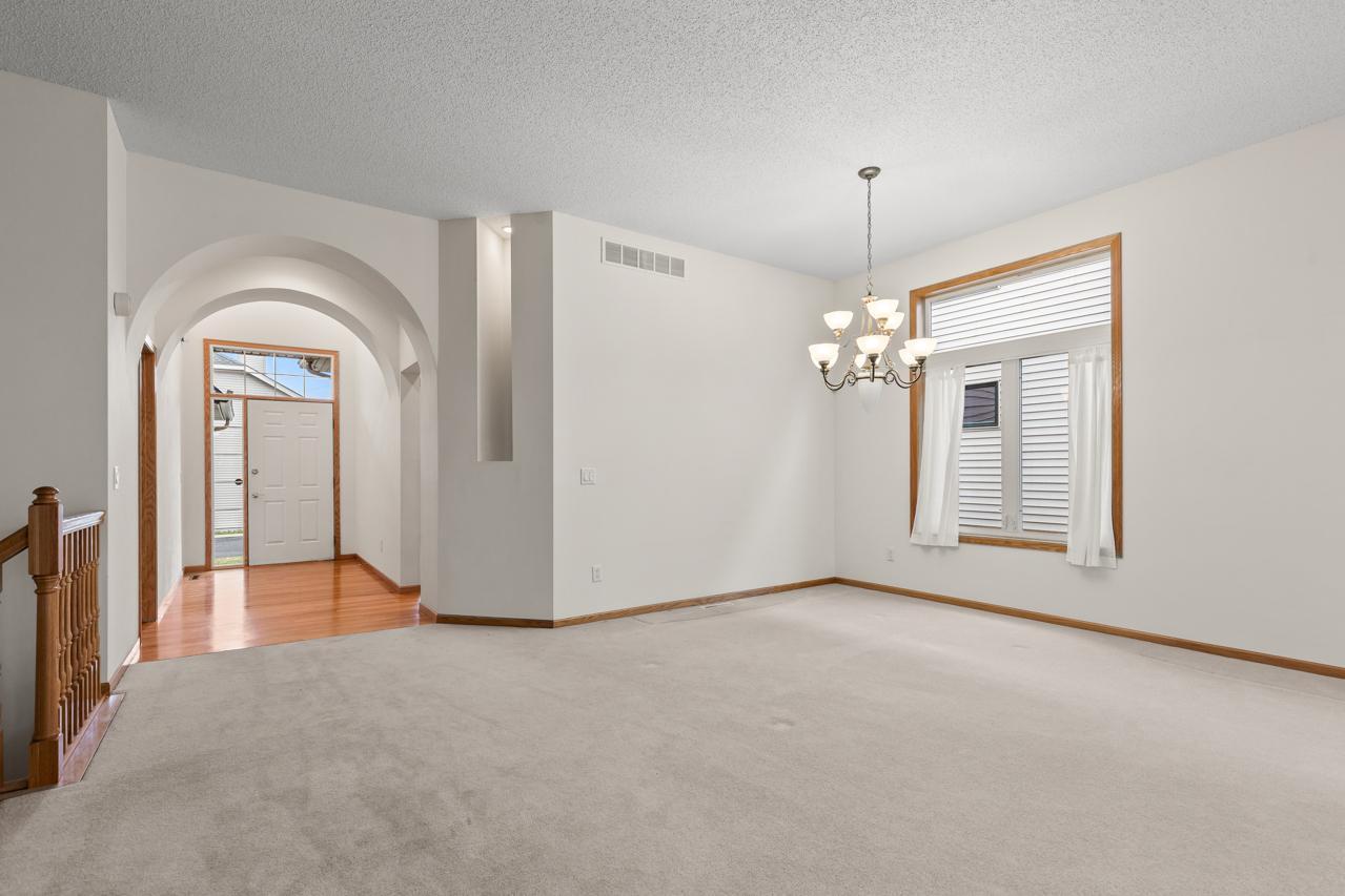 View of Residential at 10471 Spyglass Drive, Eden Prairie MN 55347, Eden Prairie (19 of 41) - Mike Wilen | Minnesota Team Real Estate