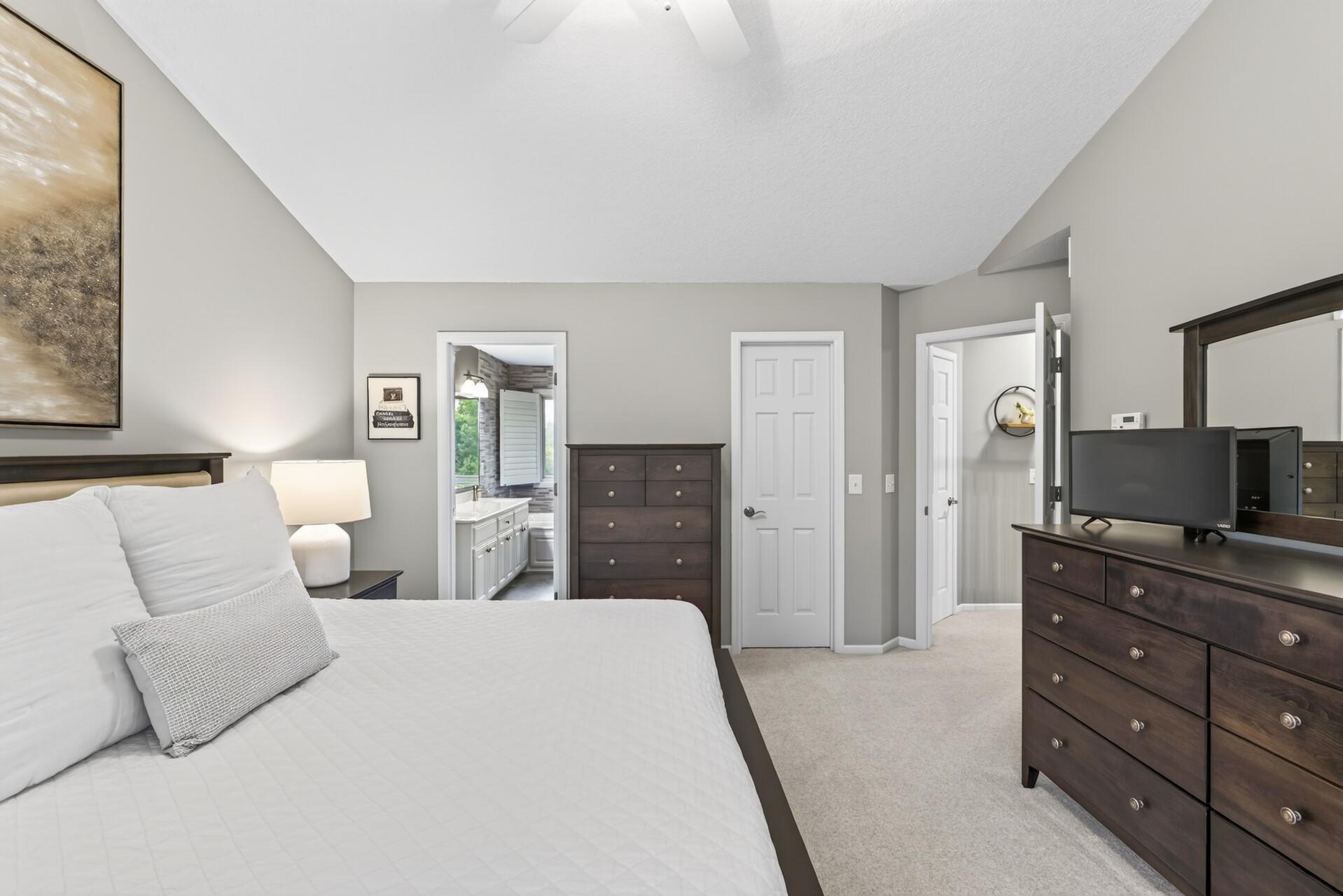 View of Residential at 8939 Heatherton Ridge Drive, Savage MN 55378, Savage (21 of 50) - Mike Wilen | Minnesota Team Real Estate