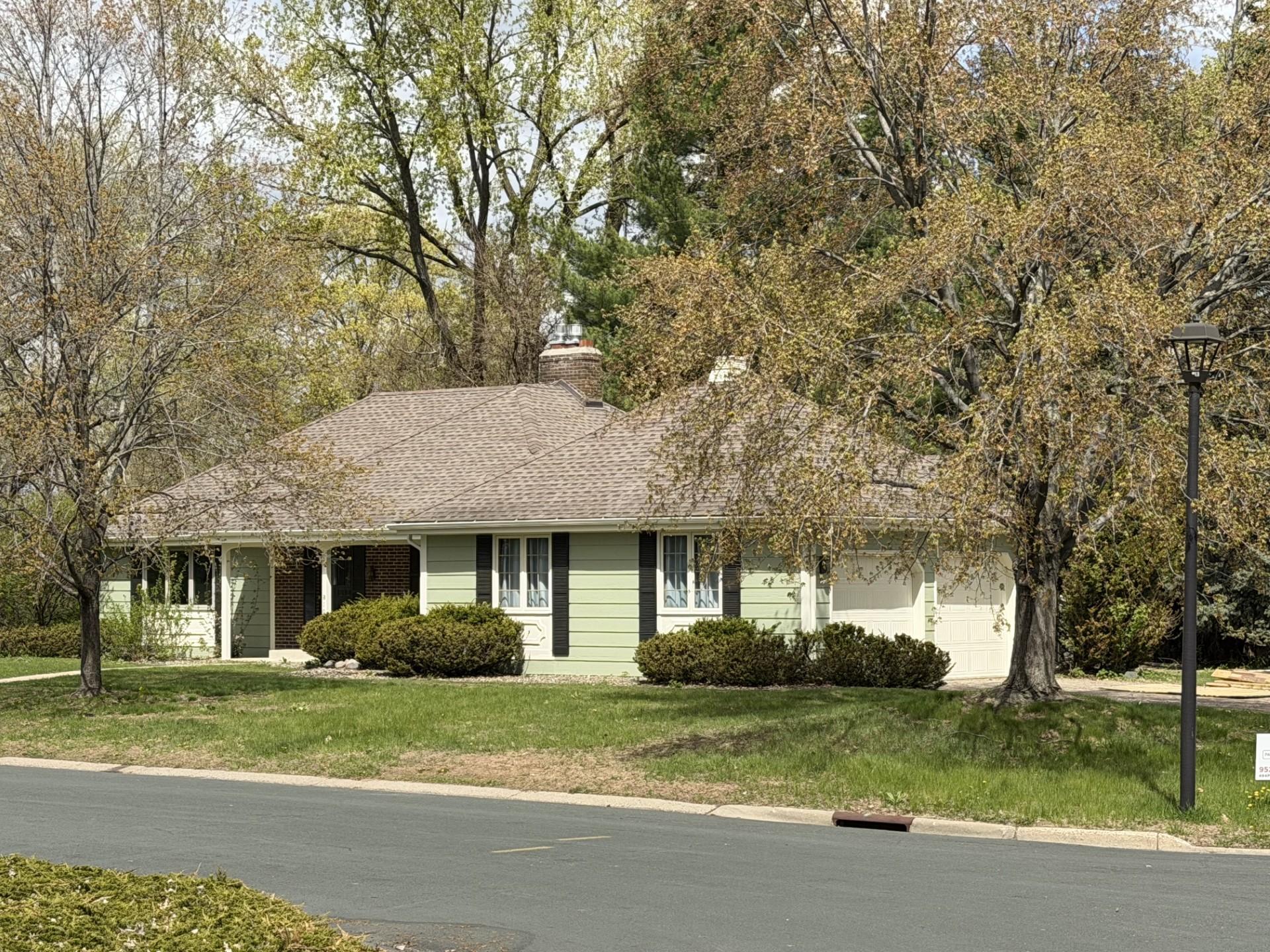 View of Residential at 8100 Rhode Island Circle, Bloomington MN 55438, Bloomington (31 of 35) - Mike Wilen | Minnesota Team Real Estate