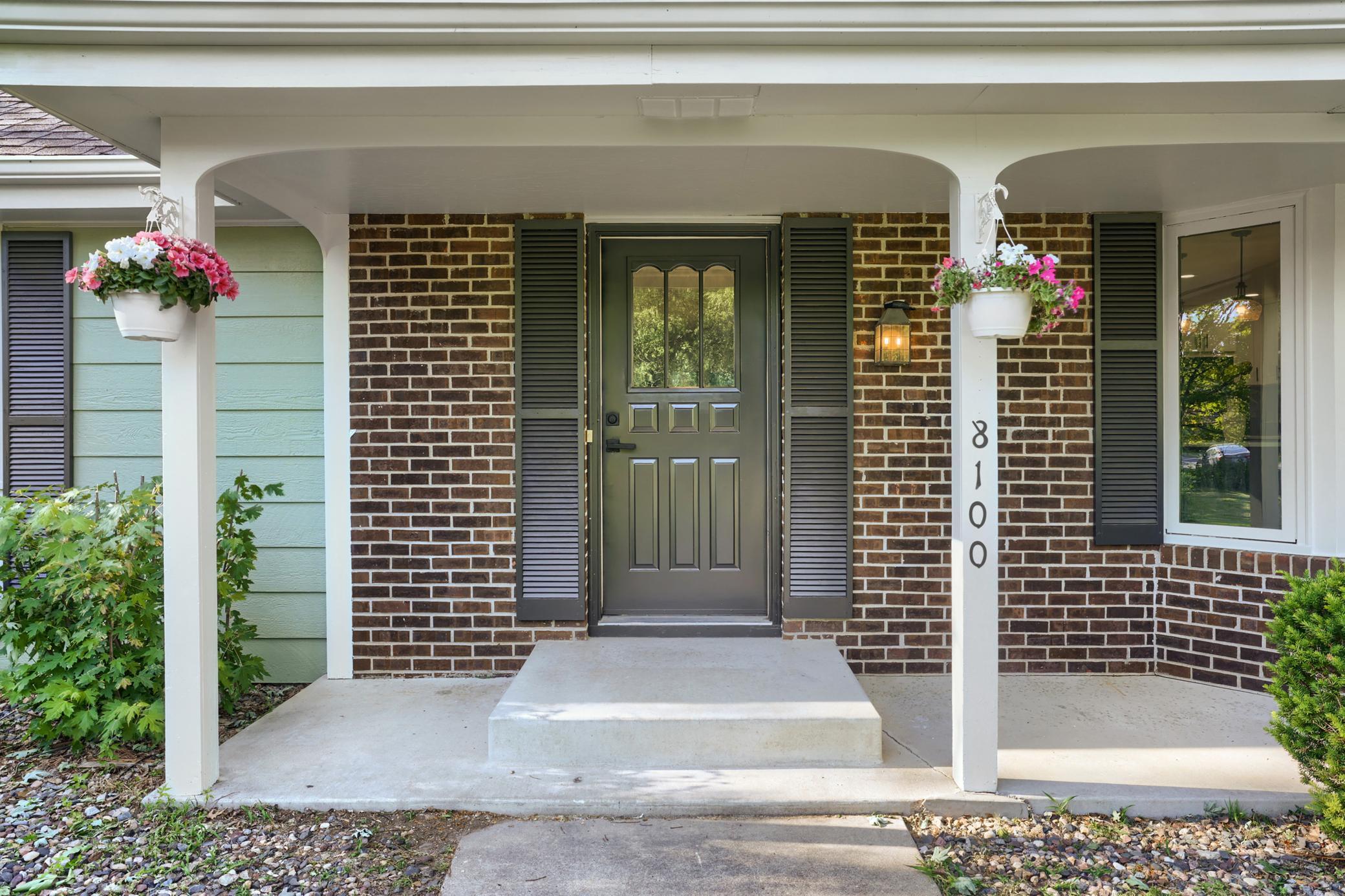 View of Residential at 8100 Rhode Island Circle, Bloomington MN 55438, Bloomington (33 of 35) - Mike Wilen | Minnesota Team Real Estate