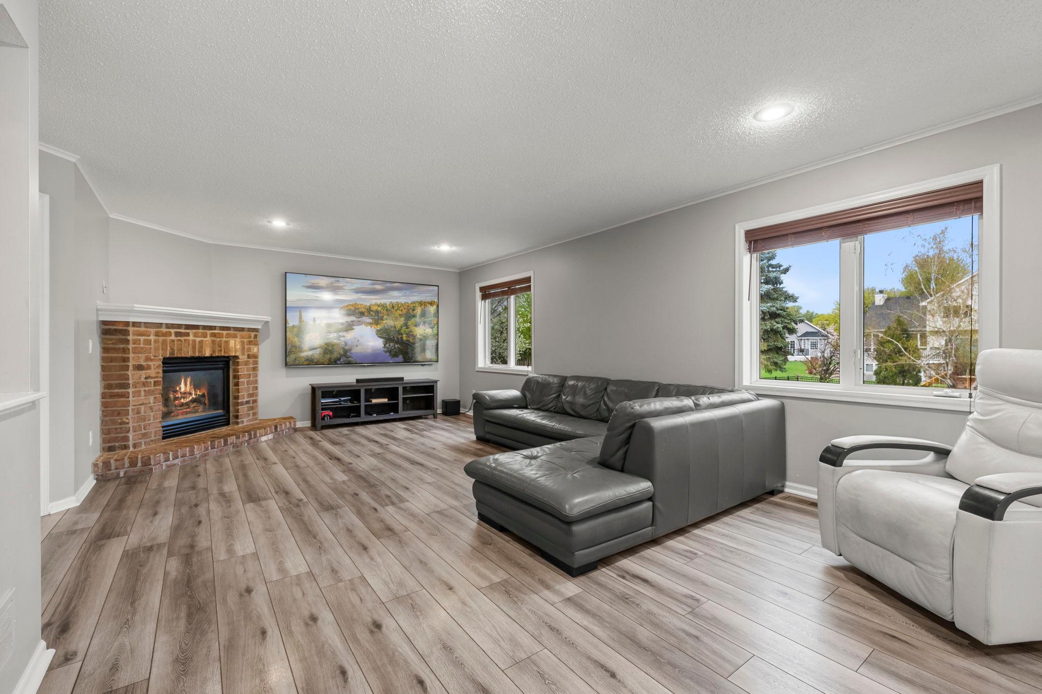 View of Residential at 1672 Windsor Drive, Shakopee MN 55379, Shakopee (24 of 77) - Mike Wilen | Minnesota Team Real Estate