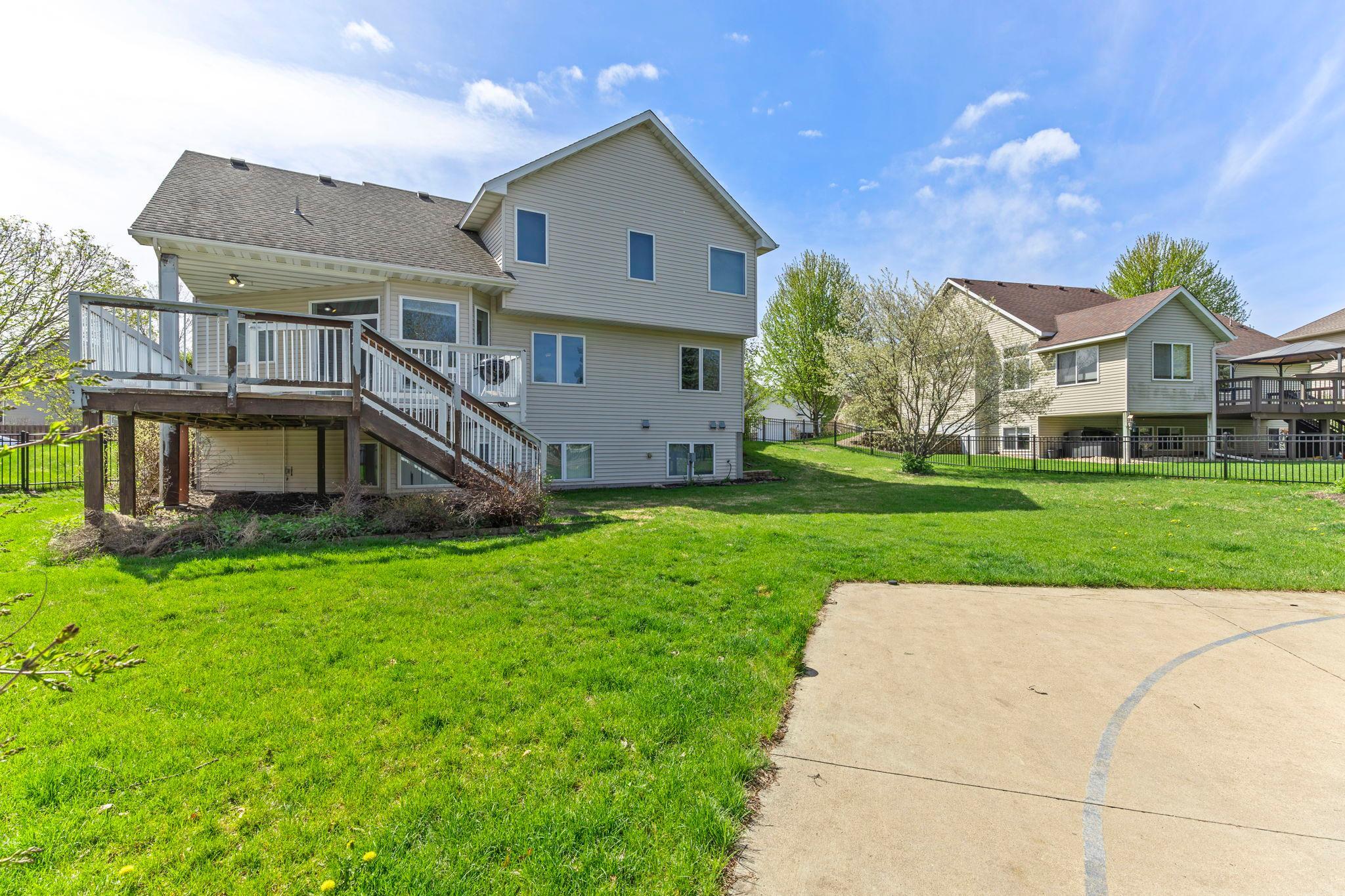 View of Residential at 1672 Windsor Drive, Shakopee MN 55379, Shakopee (70 of 77) - Mike Wilen | Minnesota Team Real Estate