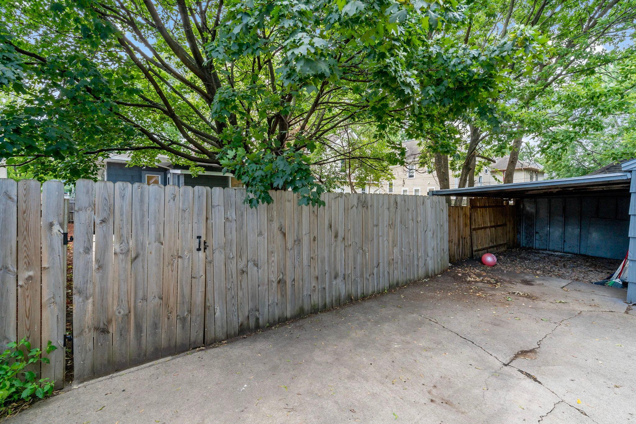 View of Residential at 4139 Fremont Avenue, Minneapolis MN 55412, Minneapolis (30 of 31) - Mike Wilen | Minnesota Team Real Estate