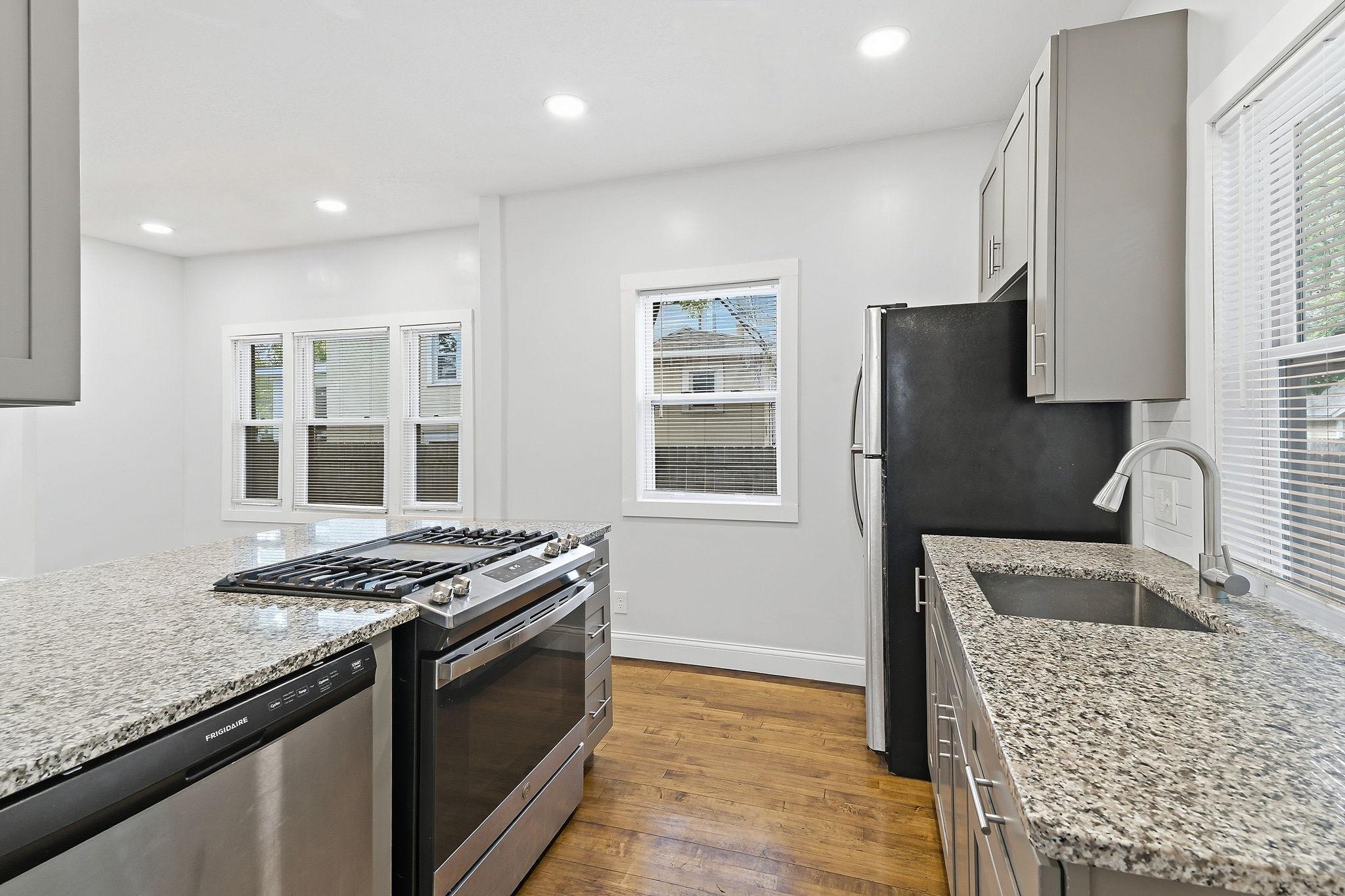 View of Residential at 4139 Fremont Avenue, Minneapolis MN 55412, Minneapolis (8 of 31) - Mike Wilen | Minnesota Team Real Estate