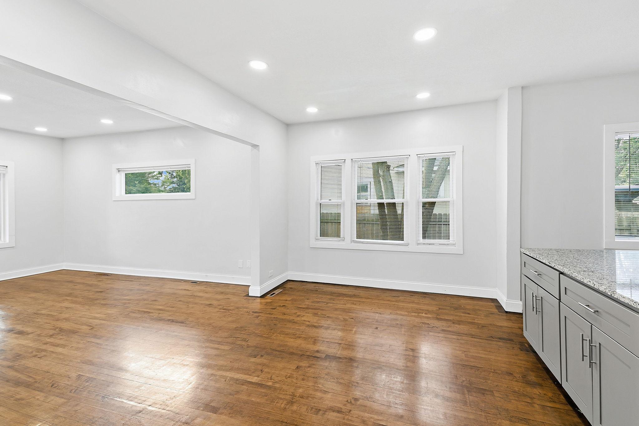 View of Residential at 4139 Fremont Avenue, Minneapolis MN 55412, Minneapolis (16 of 31) - Mike Wilen | Minnesota Team Real Estate
