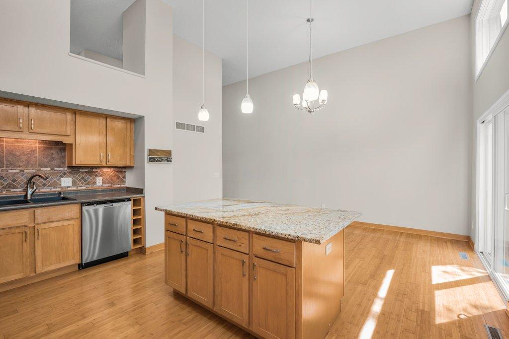View of Residential at 1005 105th Street, Bloomington MN 55431, Bloomington (6 of 24) - Mike Wilen | Minnesota Team Real Estate