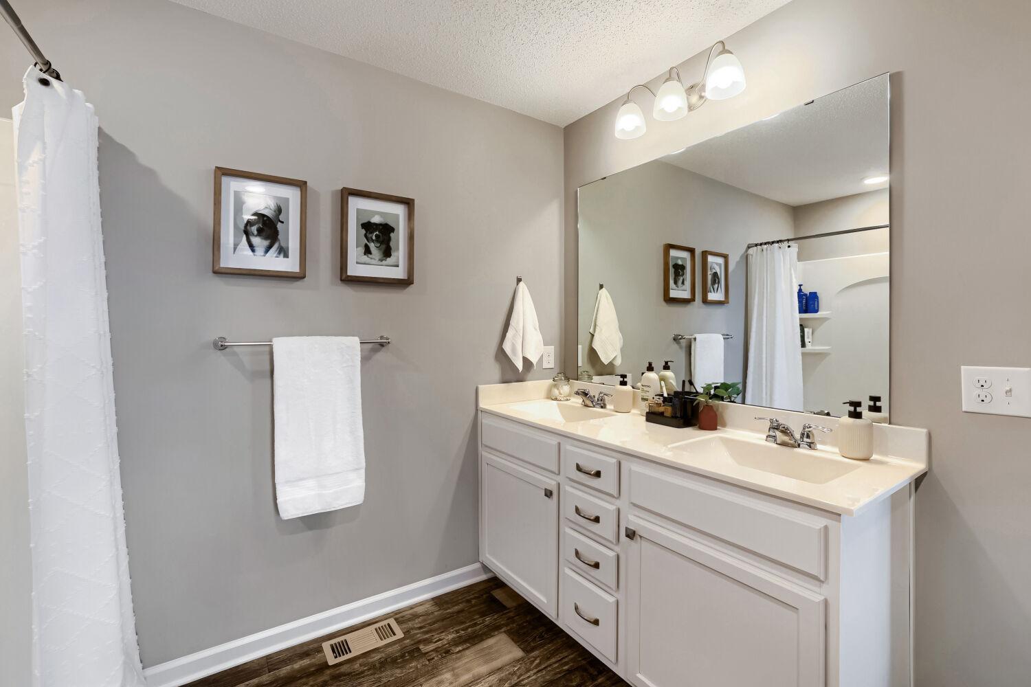 View of Residential at 1668 Windigo Lane, Shakopee MN 55379, Shakopee (20 of 32) - Mike Wilen | Minnesota Team Real Estate
