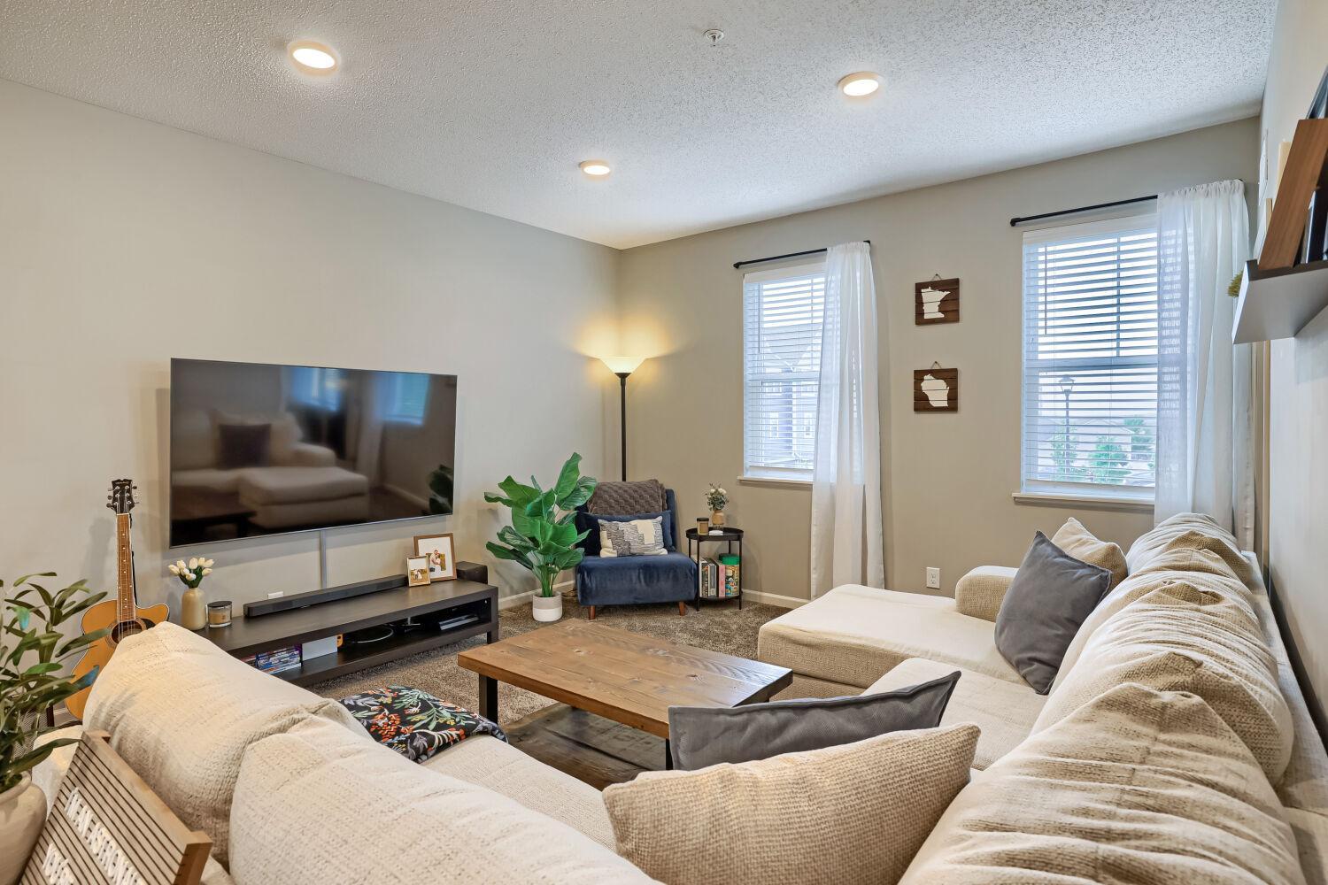 View of Residential at 1668 Windigo Lane, Shakopee MN 55379, Shakopee (7 of 32) - Mike Wilen | Minnesota Team Real Estate