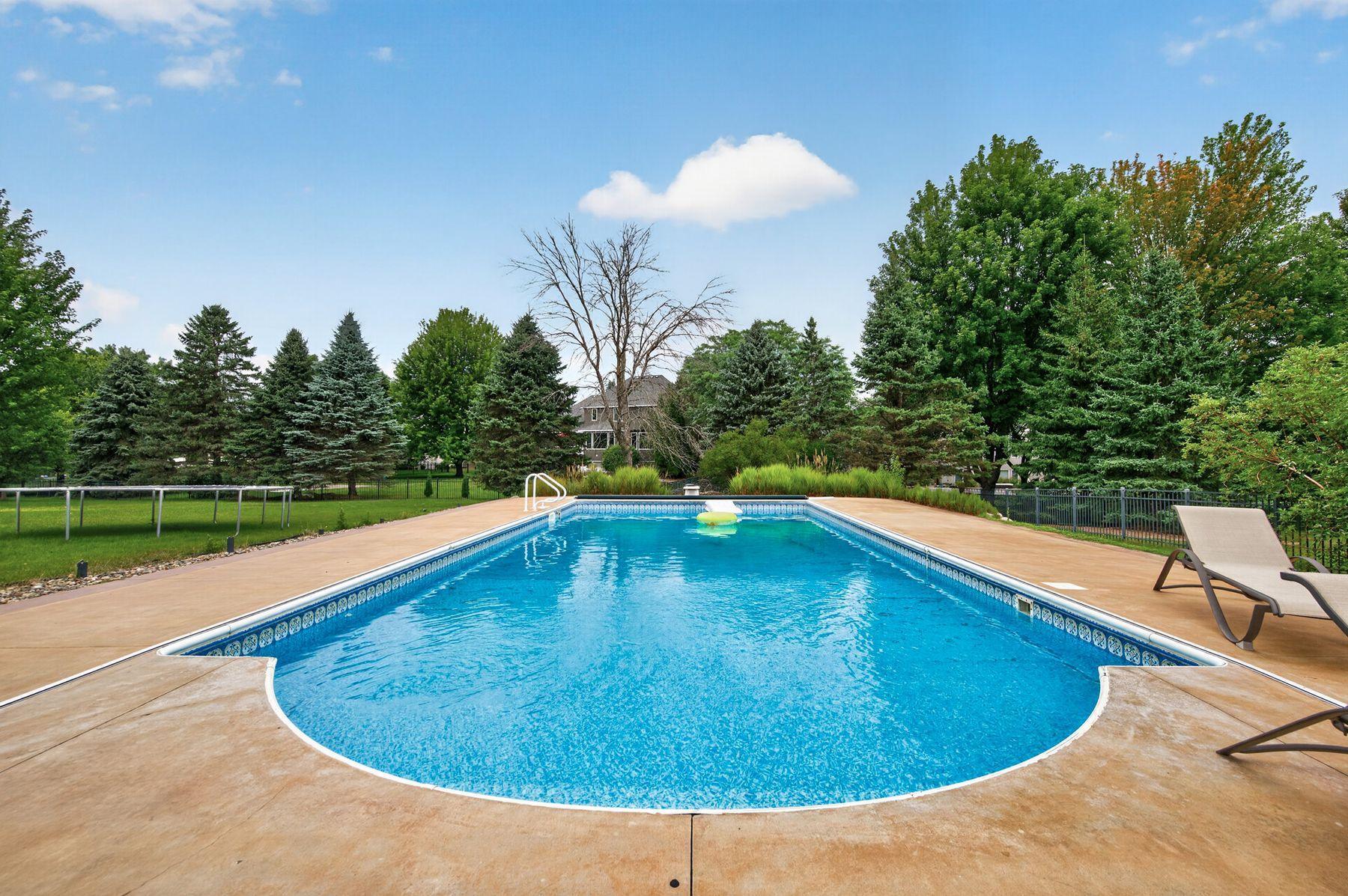 View of Residential at 9140 Heritage Way, Woodbury MN 55125, Woodbury (38 of 49) - Mike Wilen | Minnesota Team Real Estate
