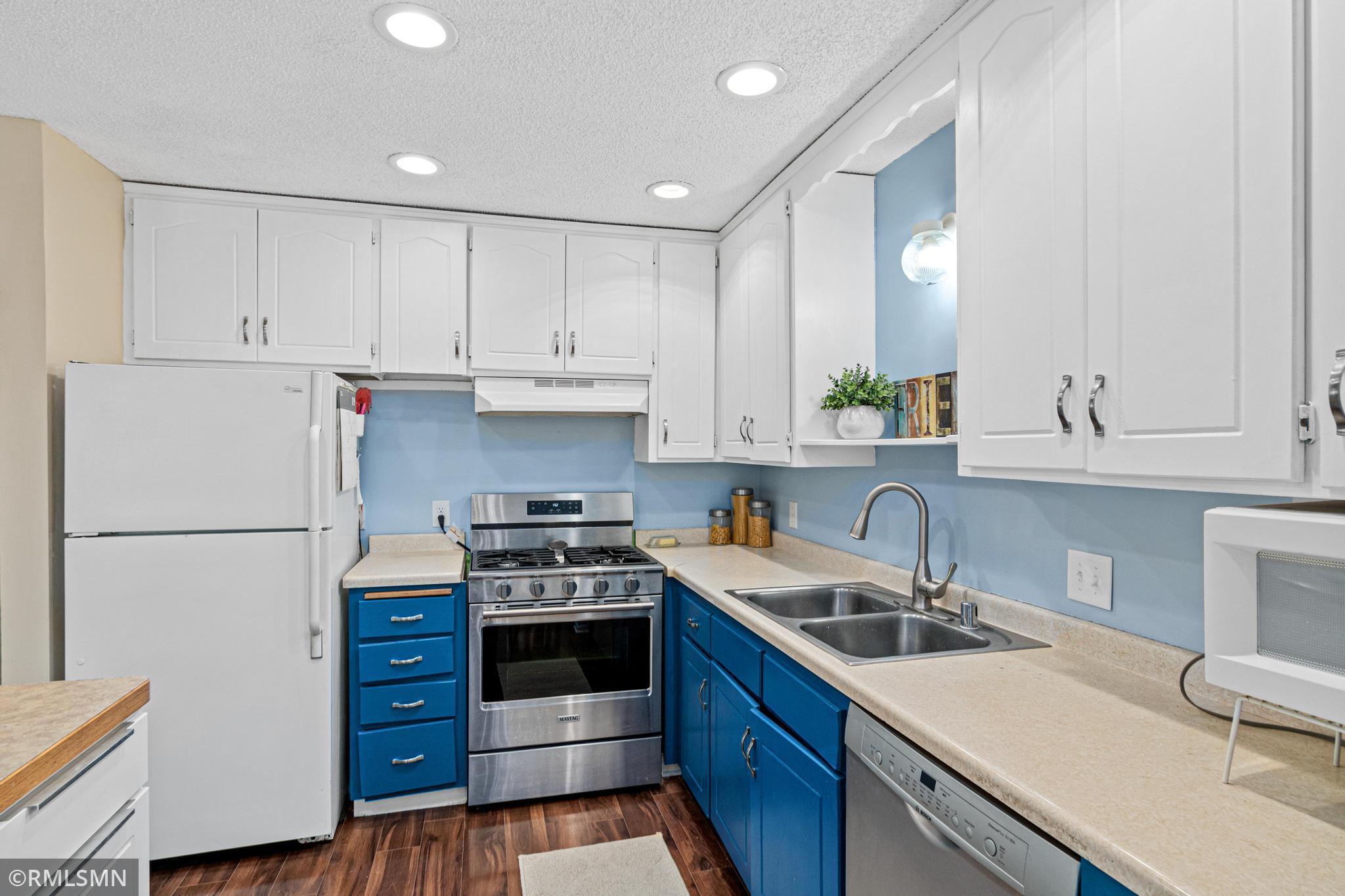 View of Residential at 7161 Unity Avenue, Brooklyn Center MN 55429, Brooklyn Center (9 of 28) - Mike Wilen | Minnesota Team Real Estate