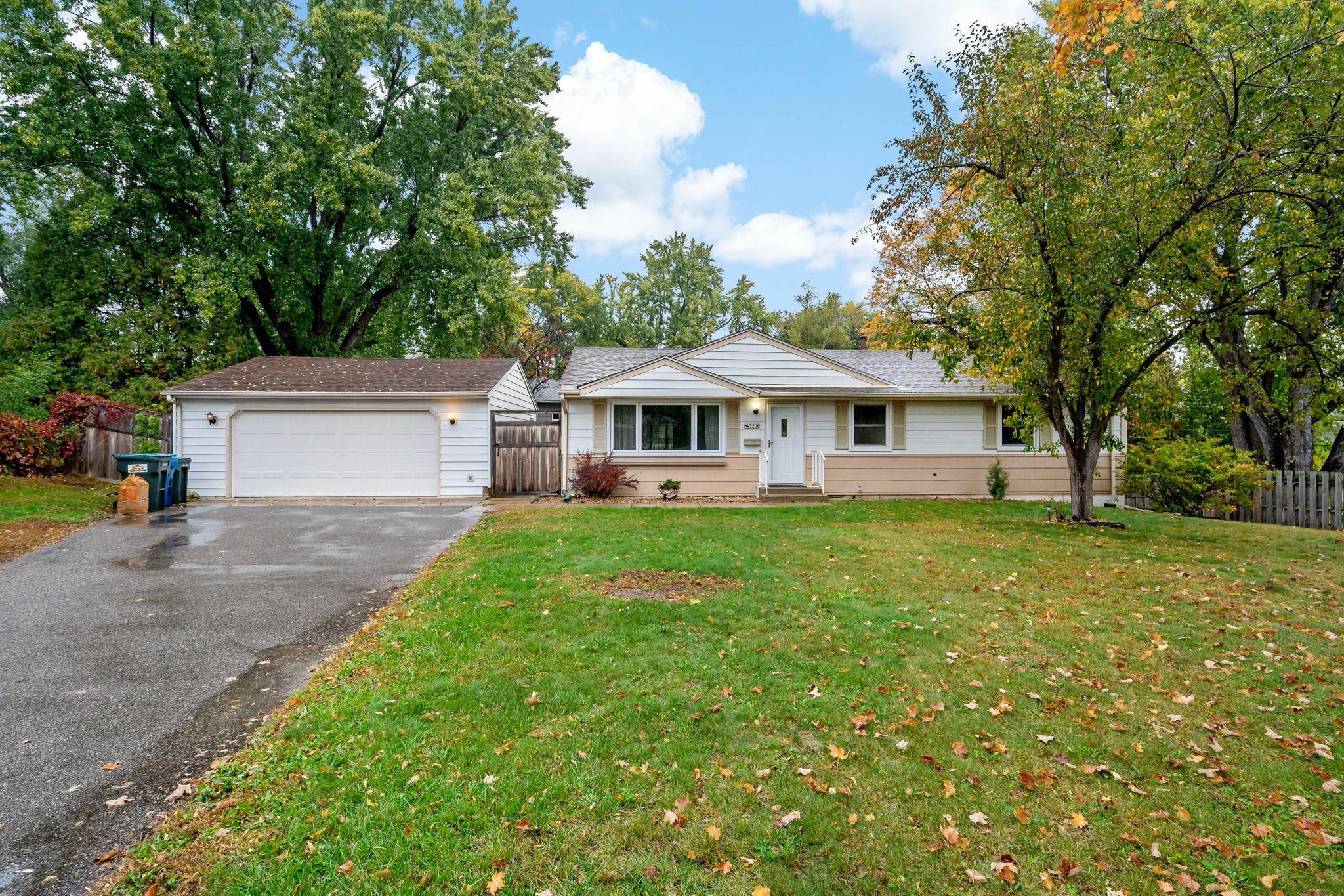 View of Residential at 2206 89th Street, Bloomington MN 55431, Bloomington (51 of 52) - Mike Wilen | Minnesota Team Real Estate