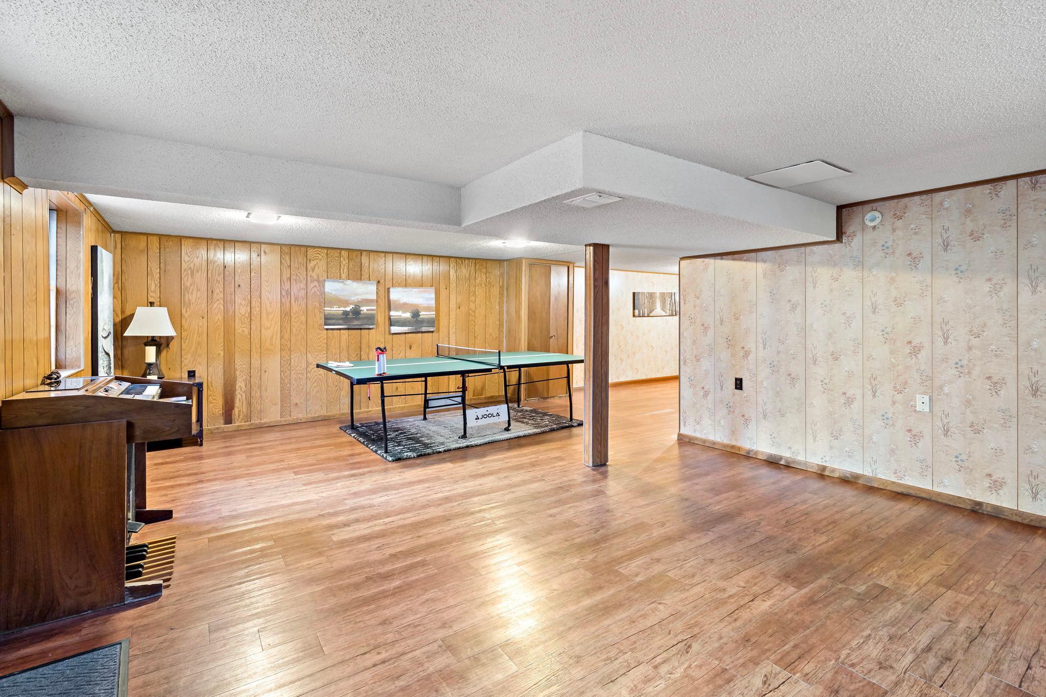 View of Residential at 2206 89th Street, Bloomington MN 55431, Bloomington (42 of 52) - Mike Wilen | Minnesota Team Real Estate