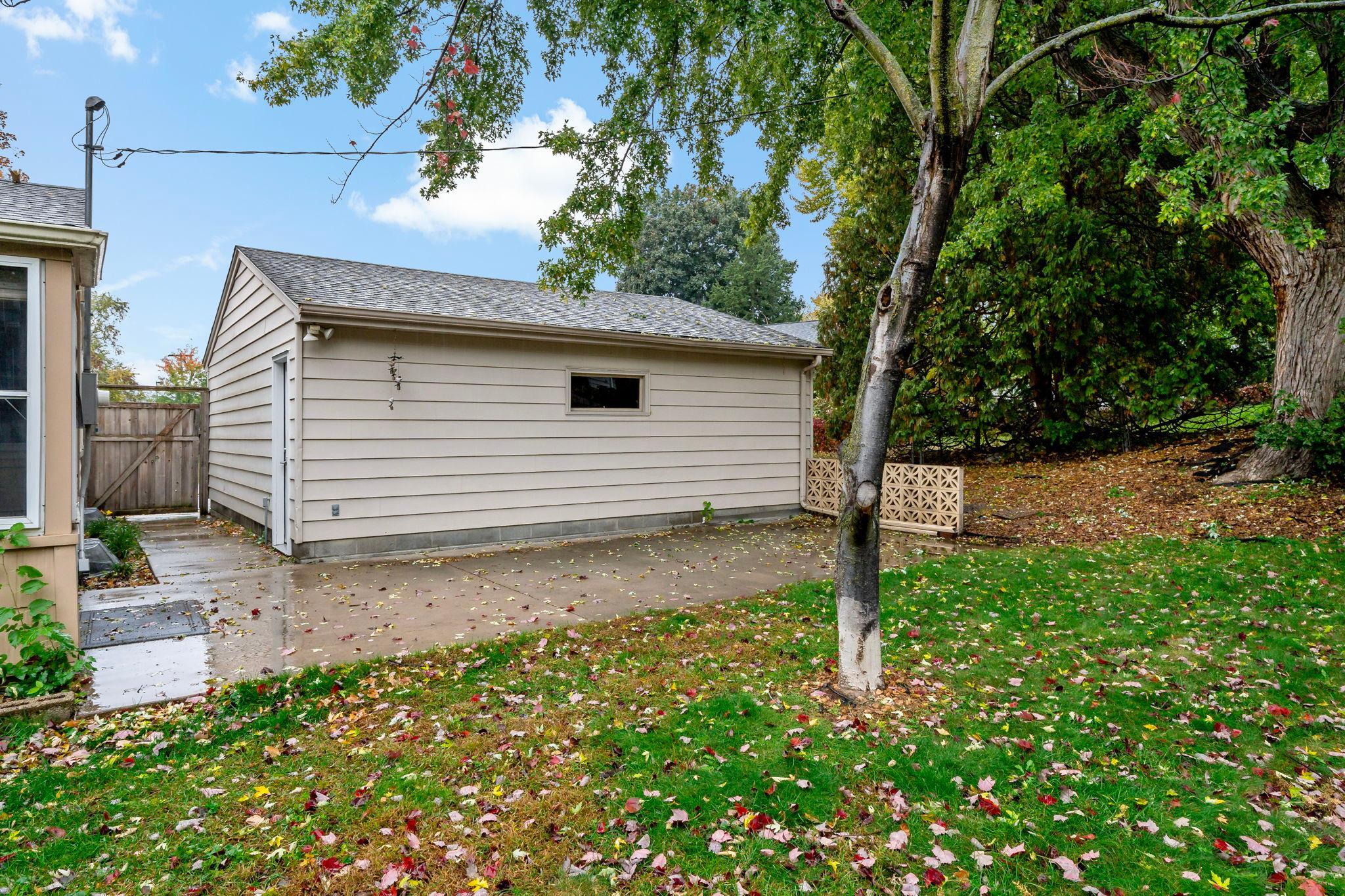 View of Residential at 2206 89th Street, Bloomington MN 55431, Bloomington (8 of 52) - Mike Wilen | Minnesota Team Real Estate