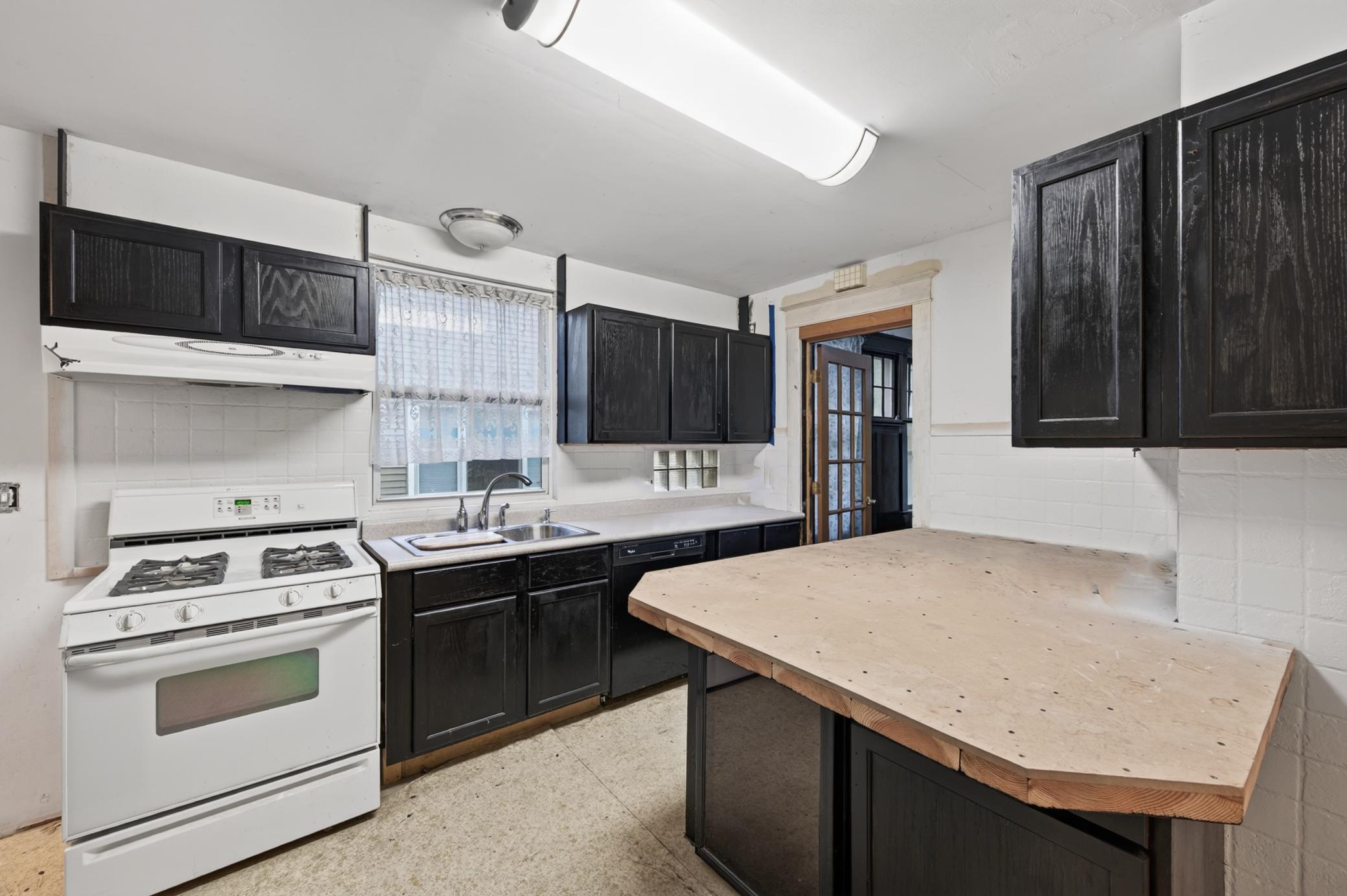 View of Residential at 723 2nd Street, Minneapolis MN 55413, Minneapolis (5 of 10) - Mike Wilen | Minnesota Team Real Estate