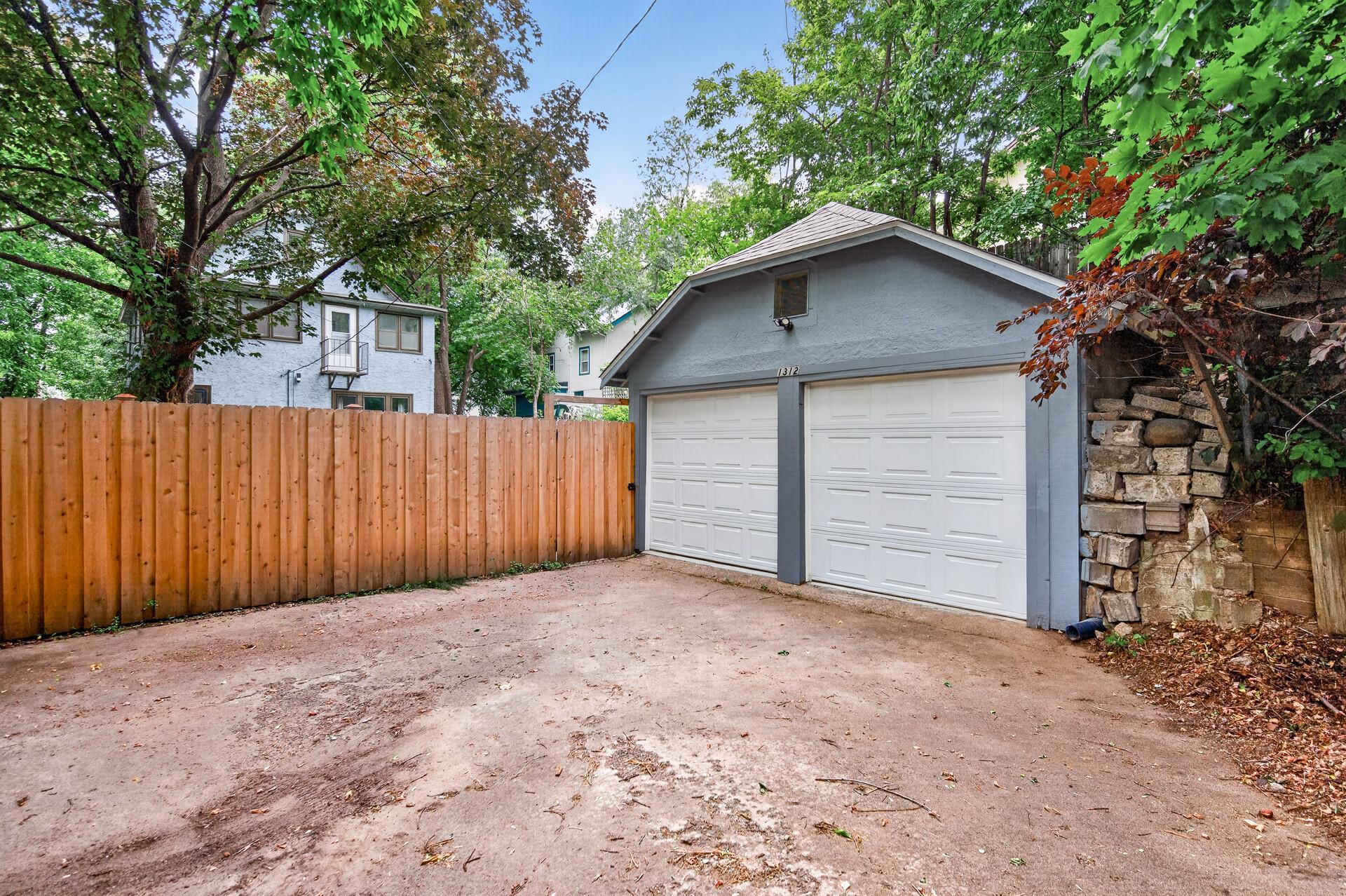View of Residential at 1312 27th Avenue, Minneapolis MN 55418, Minneapolis (24 of 33) - Mike Wilen | Minnesota Team Real Estate