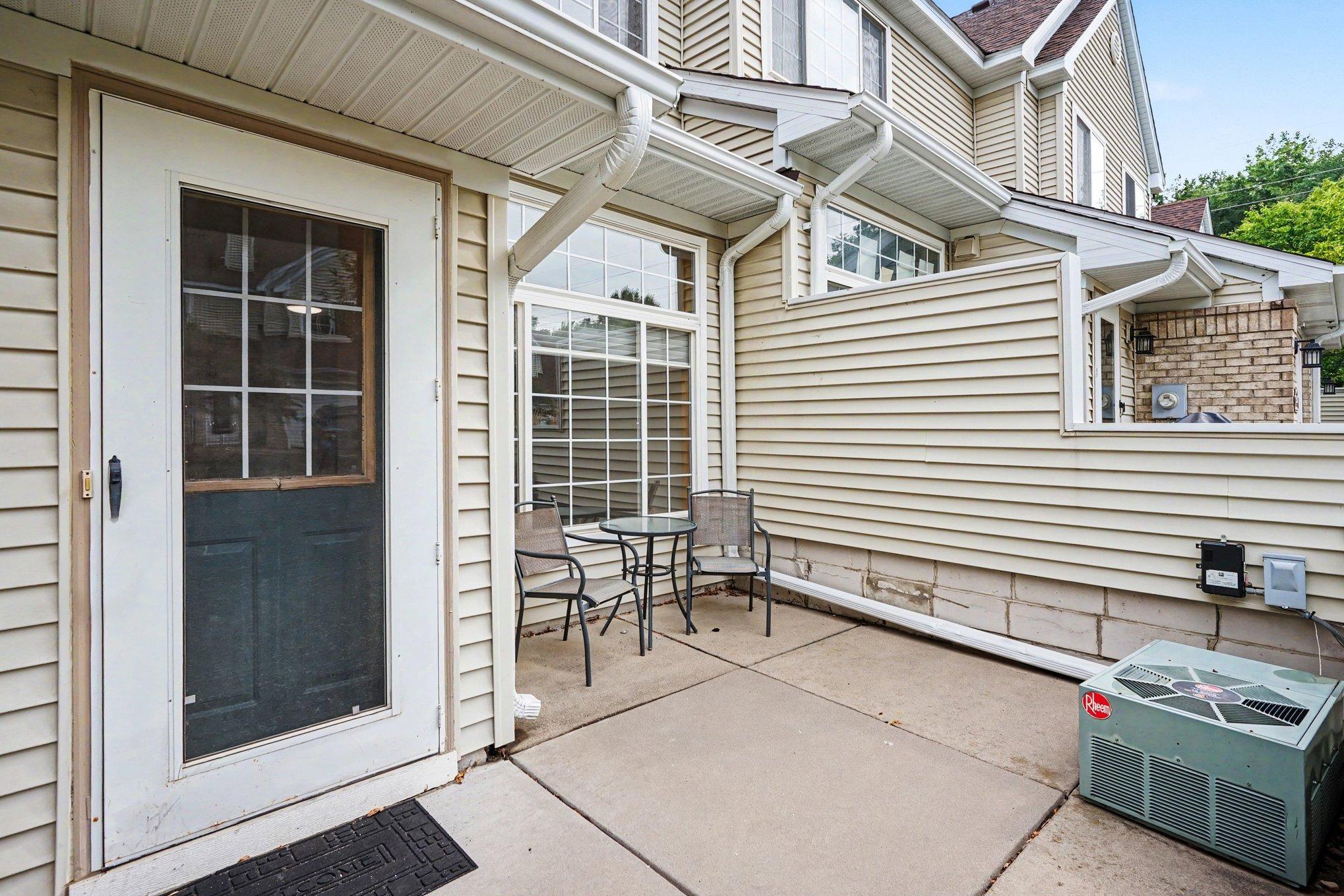 View of Residential at 15345 Greenhaven Lane #103, Burnsville MN 55306, Burnsville (19 of 21) - Mike Wilen | Minnesota Team Real Estate
