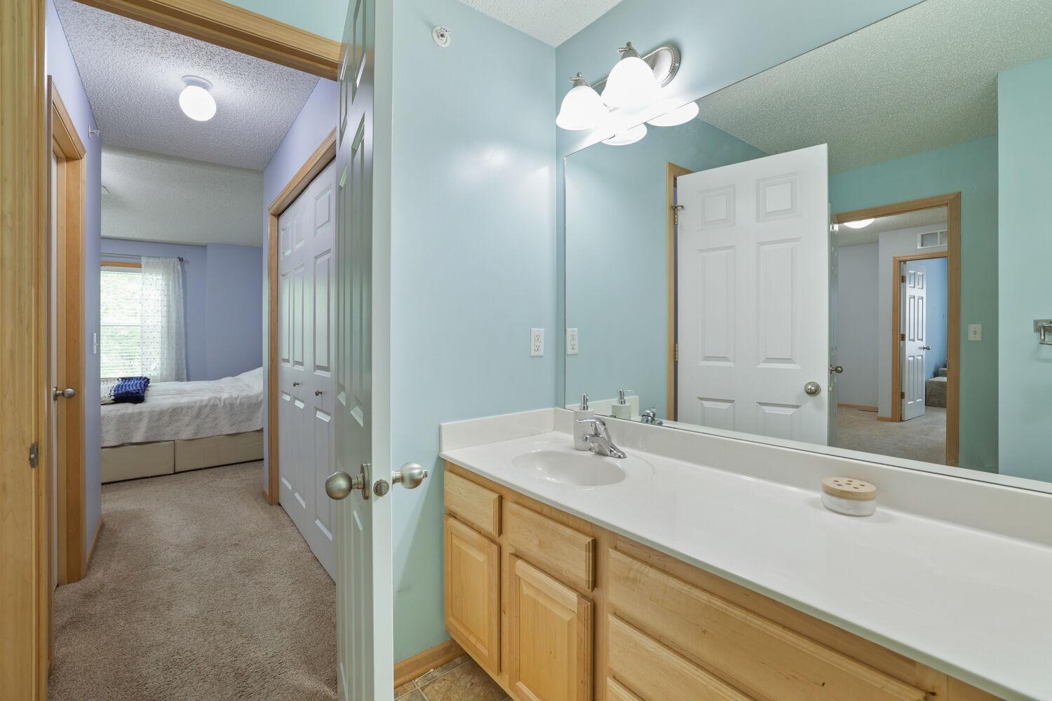 View of Residential at 3033 Chamberlain Street #4, Maplewood MN 55109, Maplewood (24 of 31) - Mike Wilen | Minnesota Team Real Estate