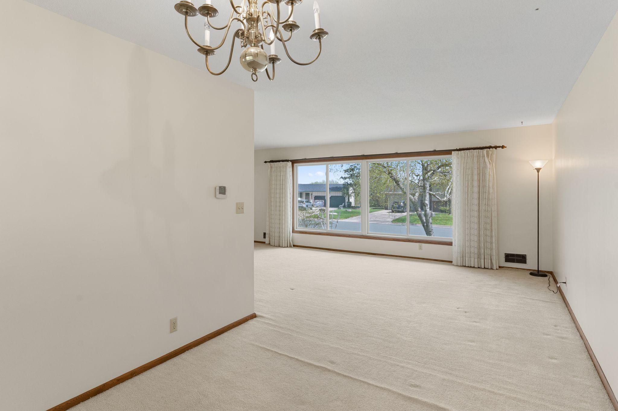 View of Residential at 9908 Oxborough Road, Bloomington MN 55437, Bloomington (9 of 38) - Mike Wilen | Minnesota Team Real Estate