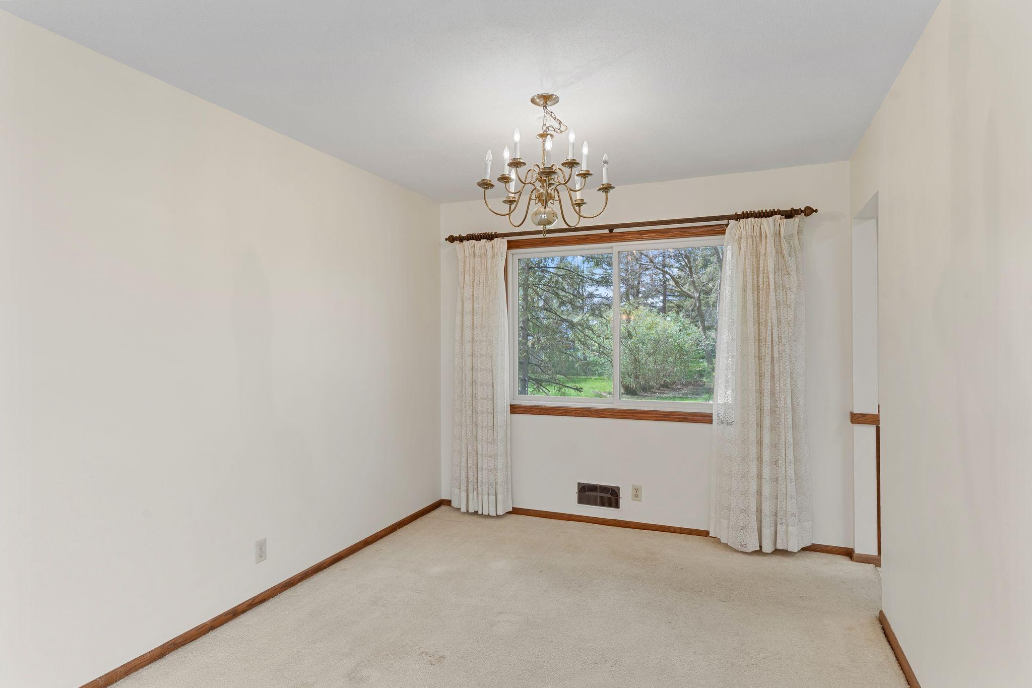 View of Residential at 9908 Oxborough Road, Bloomington MN 55437, Bloomington (10 of 38) - Mike Wilen | Minnesota Team Real Estate