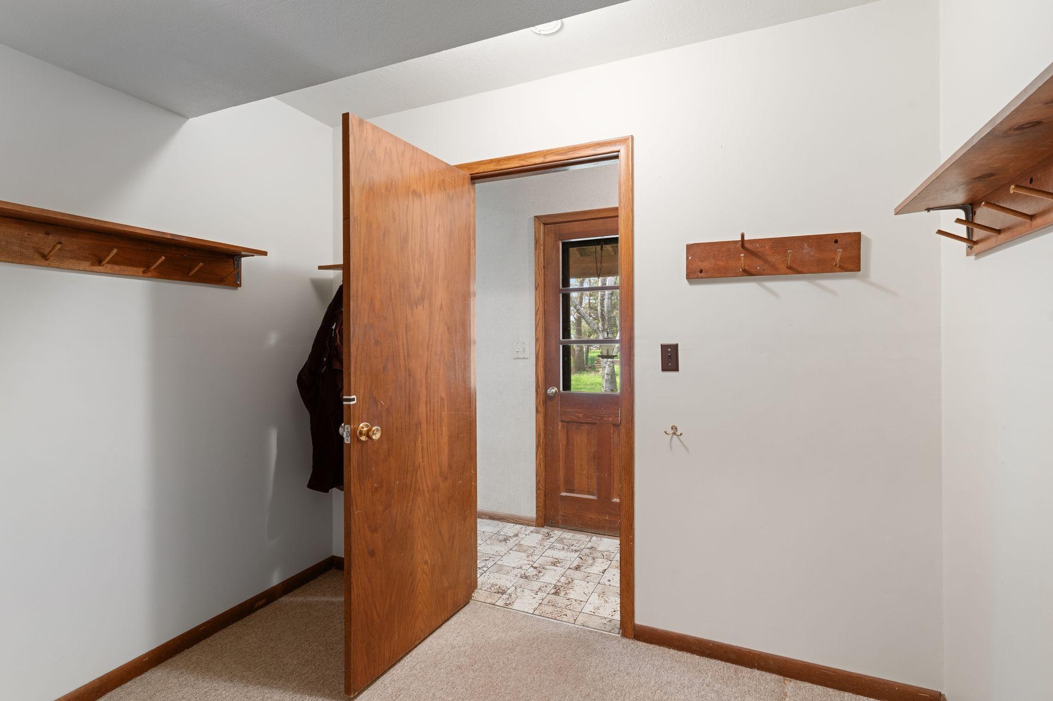 View of Residential at 9908 Oxborough Road, Bloomington MN 55437, Bloomington (19 of 38) - Mike Wilen | Minnesota Team Real Estate