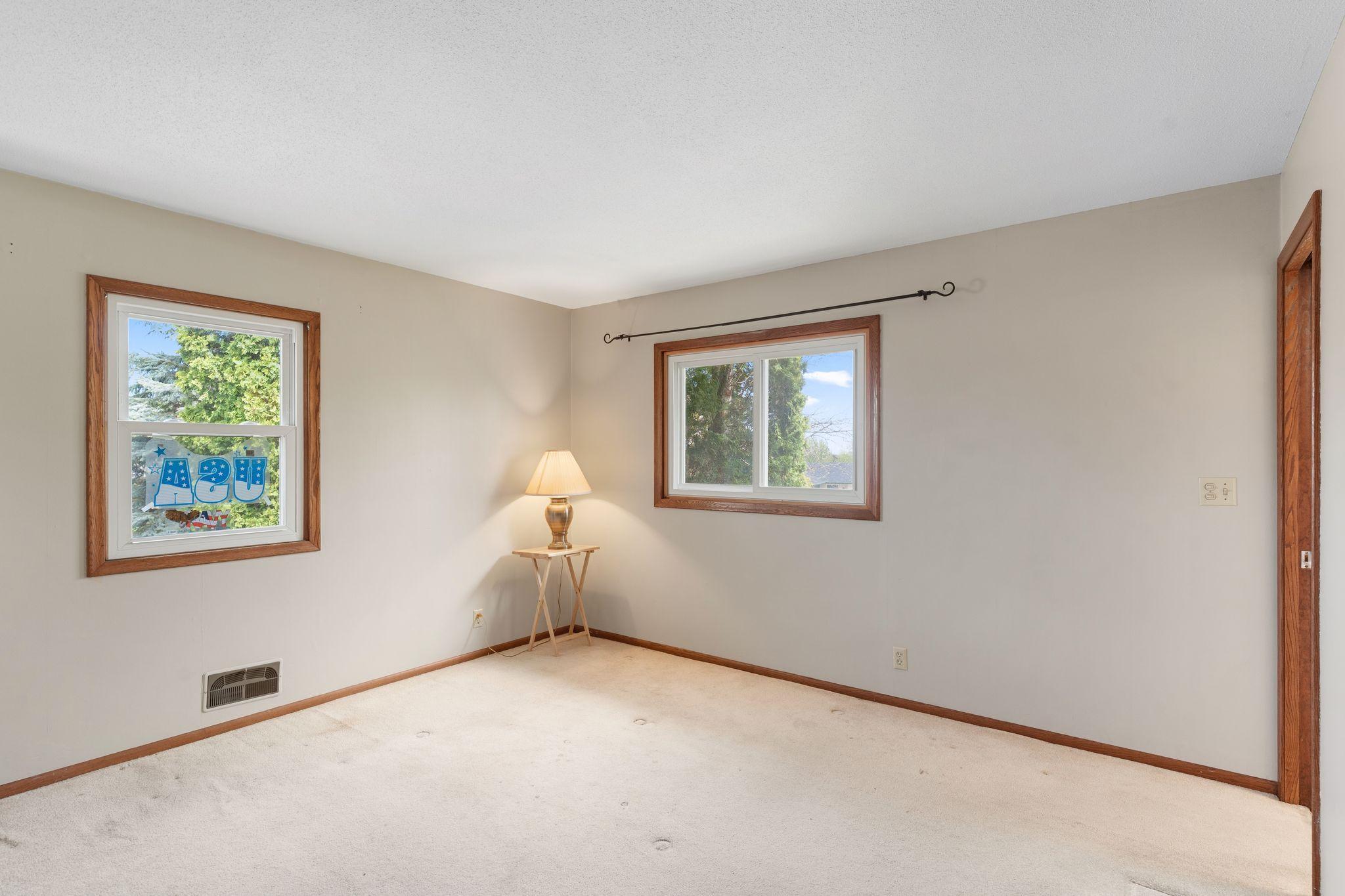 View of Residential at 9908 Oxborough Road, Bloomington MN 55437, Bloomington (21 of 38) - Mike Wilen | Minnesota Team Real Estate