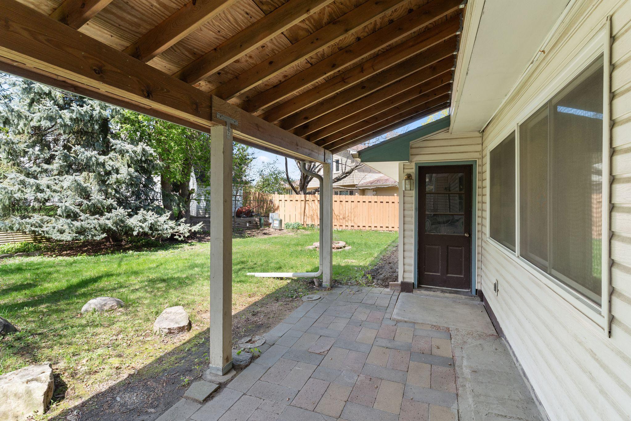 View of Residential at 9908 Oxborough Road, Bloomington MN 55437, Bloomington (34 of 38) - Mike Wilen | Minnesota Team Real Estate