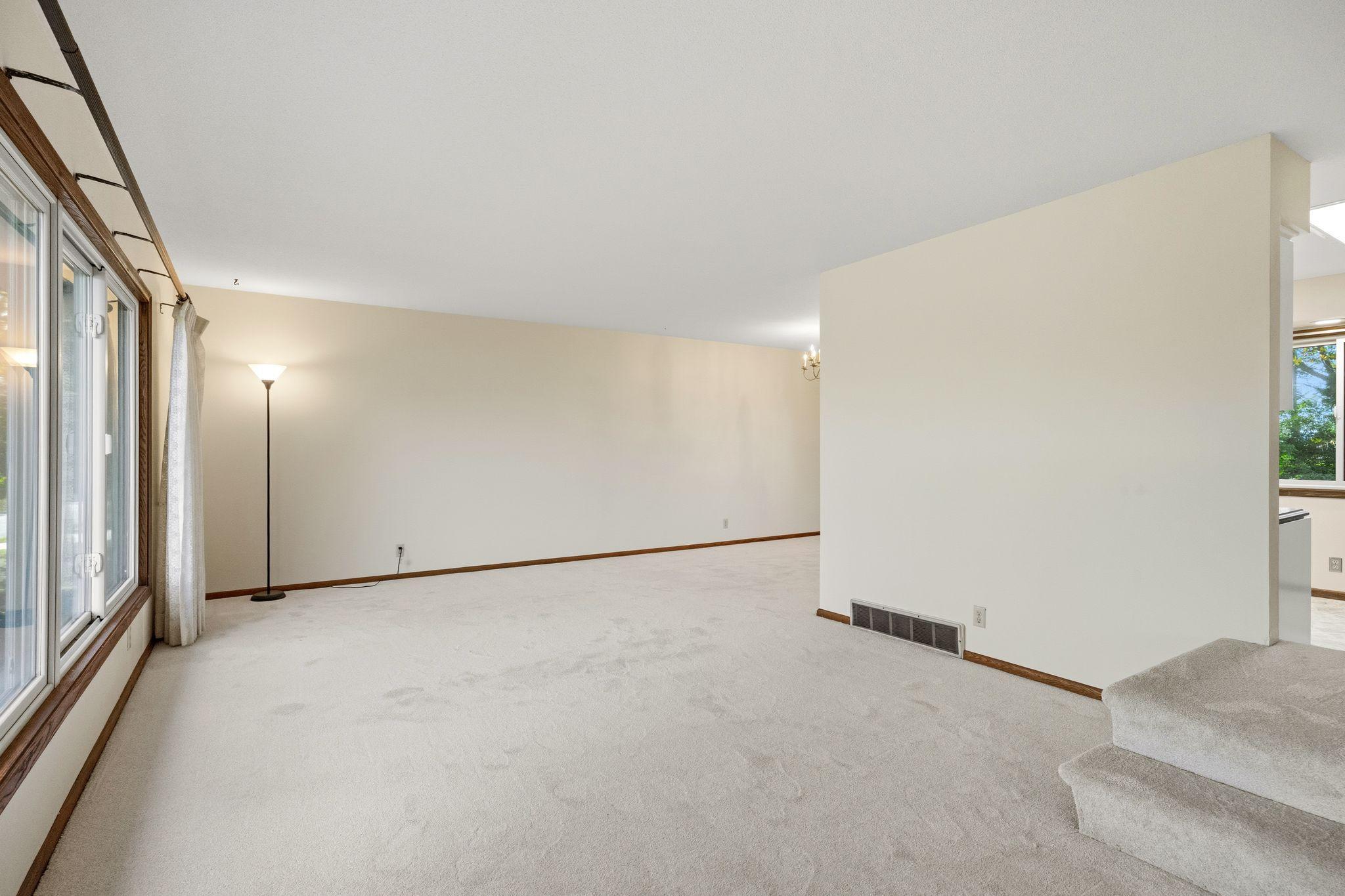 View of Residential at 9908 Oxborough Road, Bloomington MN 55437, Bloomington (9 of 57) - Mike Wilen | Minnesota Team Real Estate