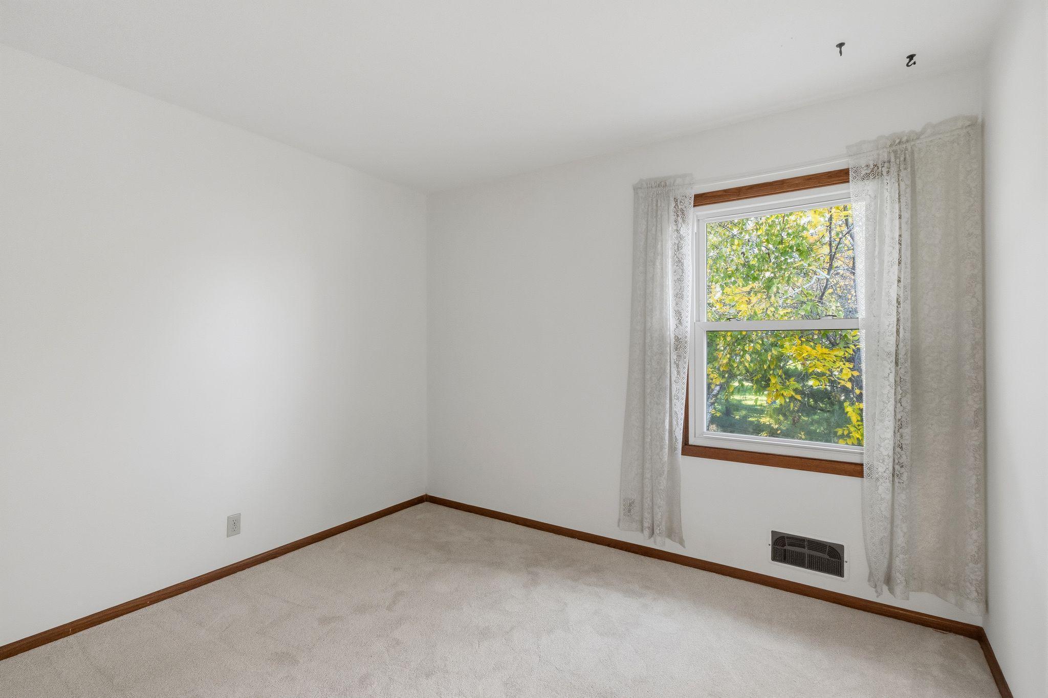 View of Residential at 9908 Oxborough Road, Bloomington MN 55437, Bloomington (45 of 57) - Mike Wilen | Minnesota Team Real Estate