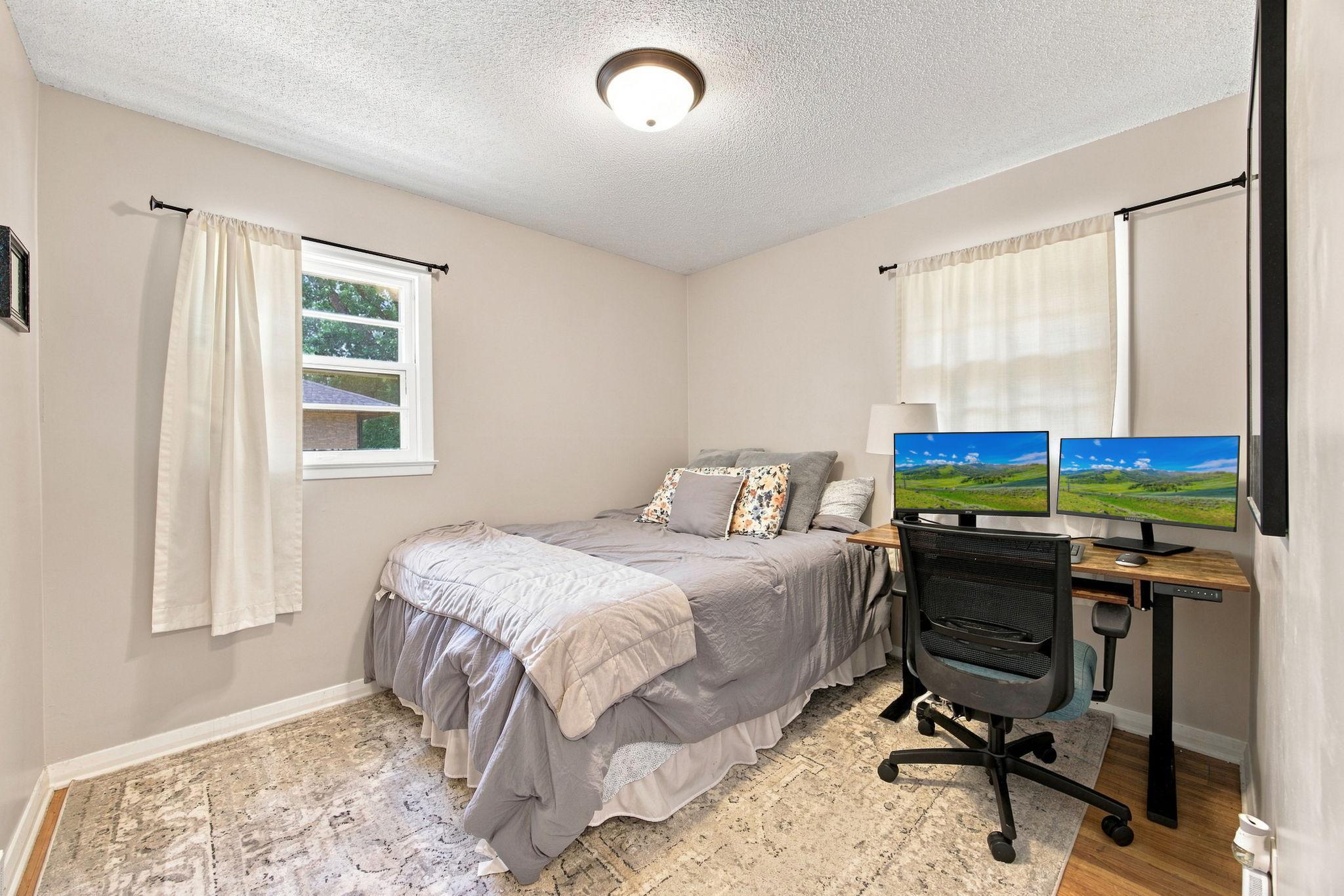 View of Residential at 5719 Northport Drive, Brooklyn Center MN 55429, Brooklyn Center (17 of 40) - Mike Wilen | Minnesota Team Real Estate