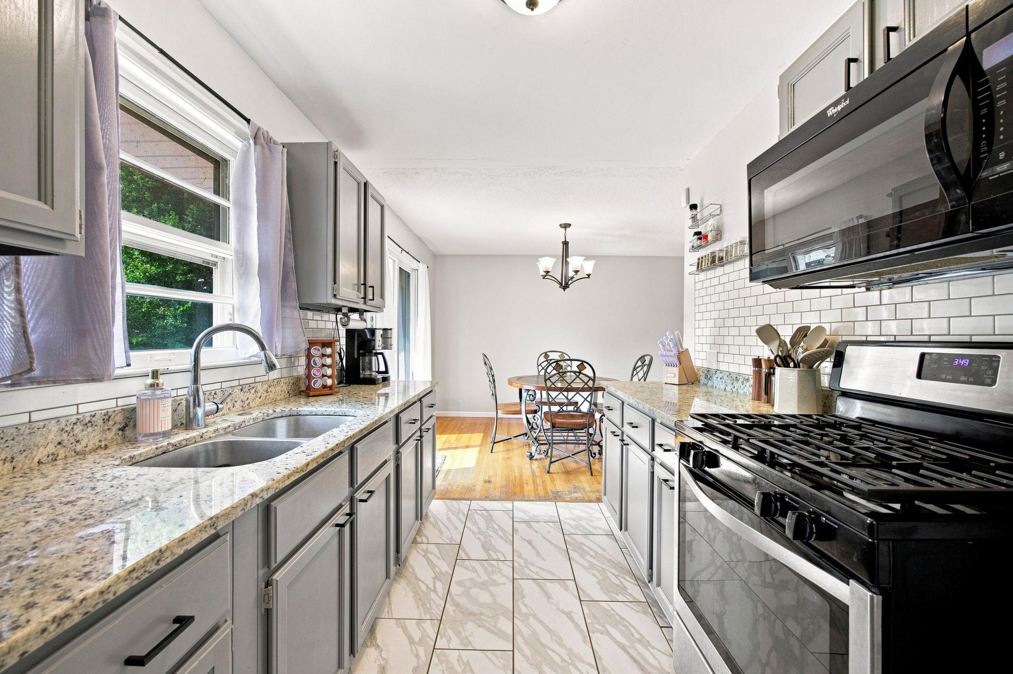View of Residential at 5719 Northport Drive, Brooklyn Center MN 55429, Brooklyn Center (12 of 40) - Mike Wilen | Minnesota Team Real Estate