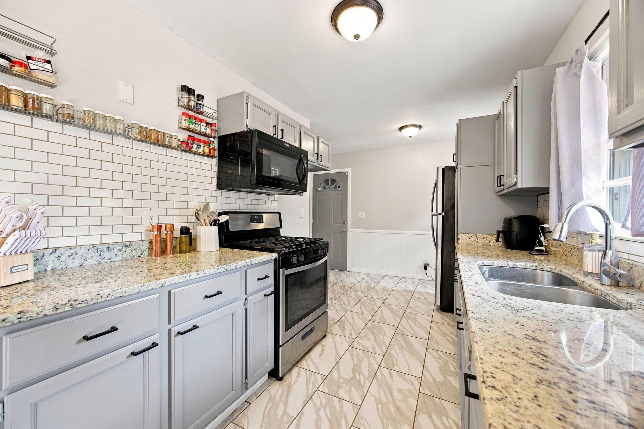 View of Residential at 5719 Northport Drive, Brooklyn Center MN 55429, Brooklyn Center (9 of 40) - Mike Wilen | Minnesota Team Real Estate