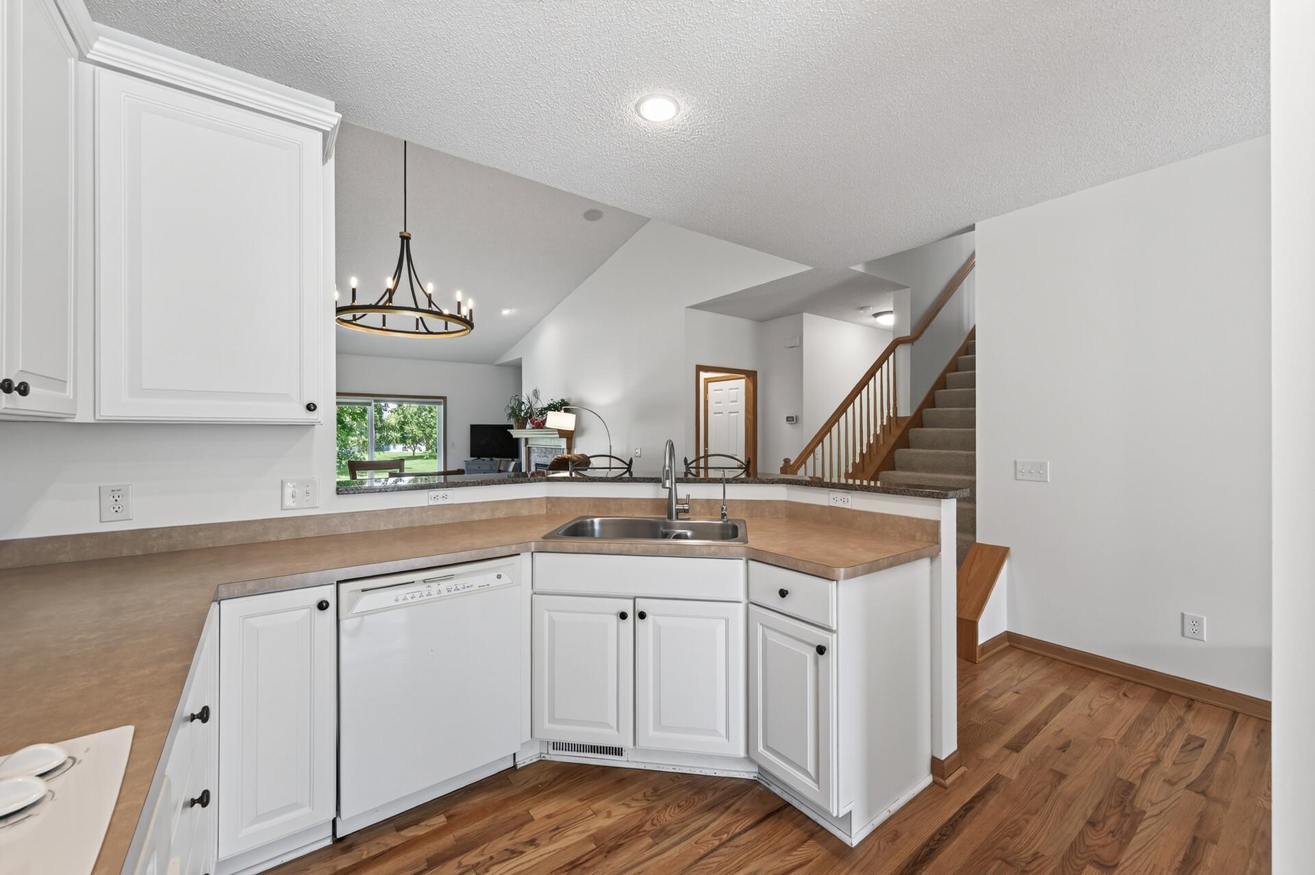 View of Residential at 3896 Darling Drive, Woodbury MN 55125, Woodbury (7 of 32) - Mike Wilen | Minnesota Team Real Estate