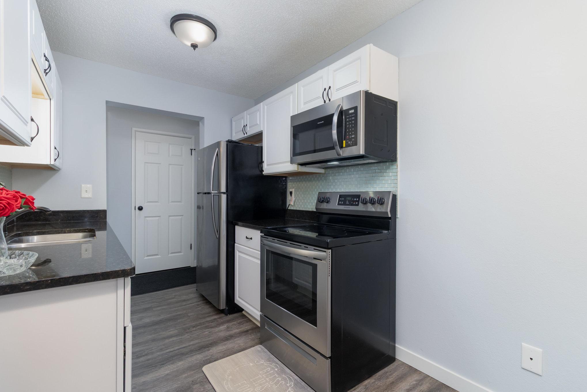 View of Residential at 4351 Parklawn Avenue #7E, Edina MN 55435, Edina (6 of 21) - Mike Wilen | Minnesota Team Real Estate