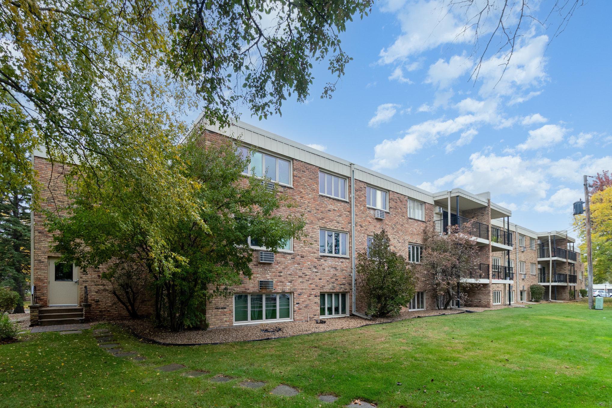 View of Residential at 4351 Parklawn Avenue #7E, Edina MN 55435, Edina (16 of 21) - Mike Wilen | Minnesota Team Real Estate