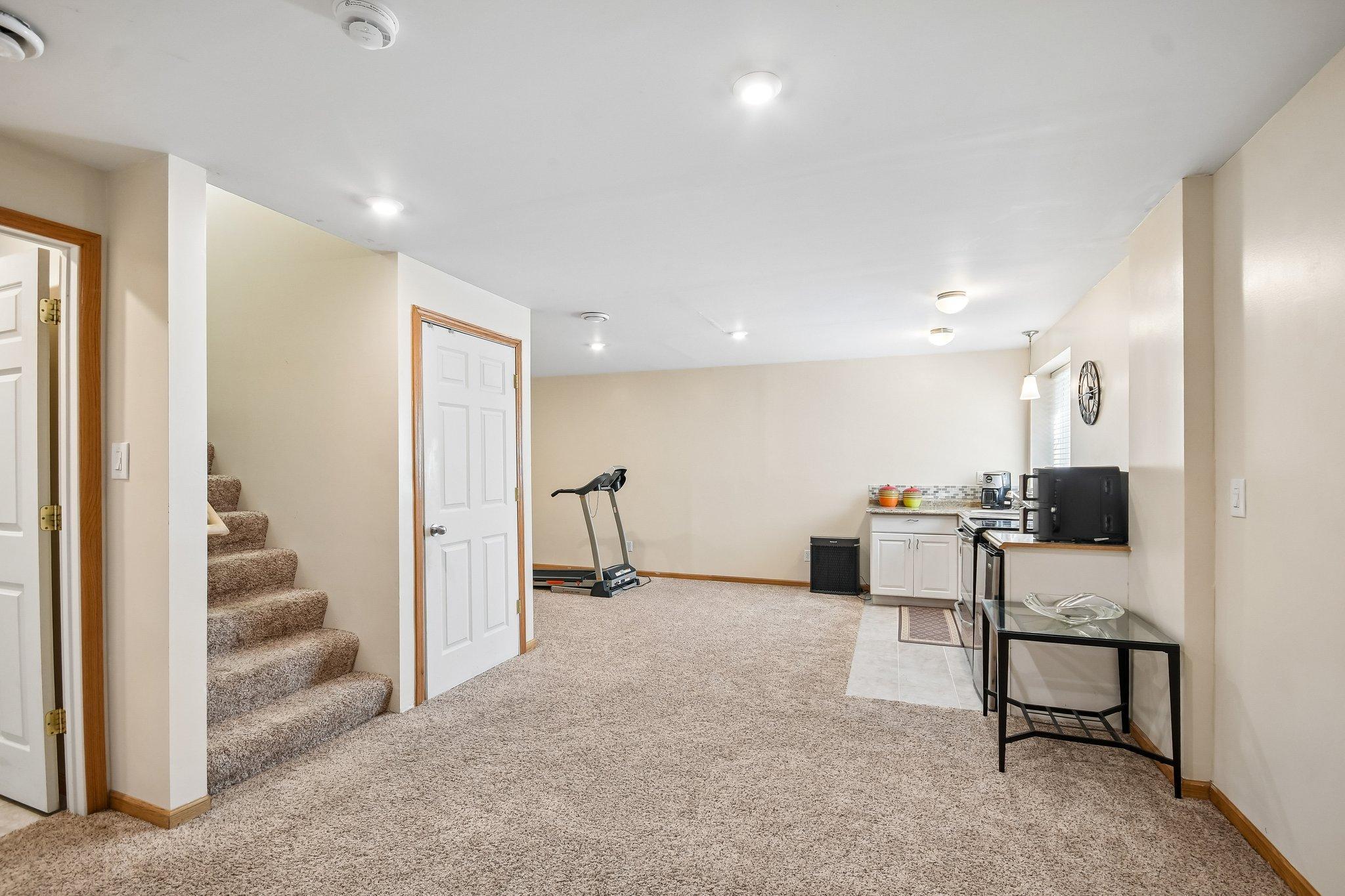 View of Residential at 4851 Woodland Avenue, Shakopee MN 55379, Shakopee (19 of 30) - Mike Wilen | Minnesota Team Real Estate