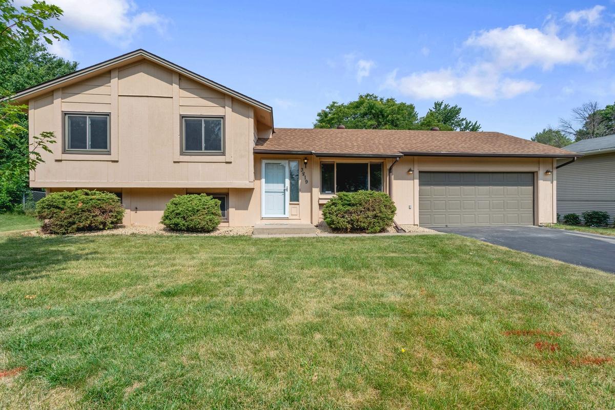 View of Residential at 3819 Lodestone Lane, Eagan MN 55122, Eagan (2 of 18) - Mike Wilen | Minnesota Team Real Estate