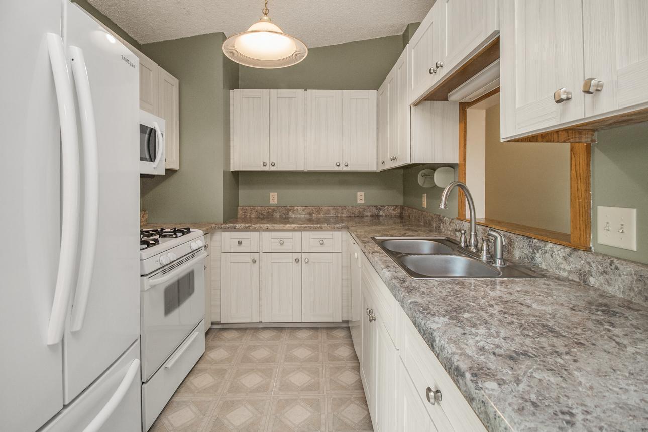 View of Residential at 16211 Flagstaff Court, Lakeville MN 55068, Lakeville (7 of 23) - Mike Wilen | Minnesota Team Real Estate