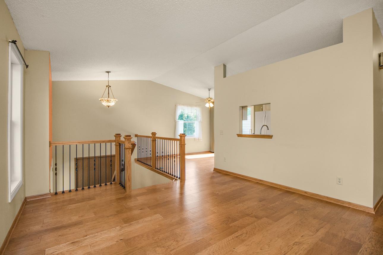 View of Residential at 16211 Flagstaff Court, Lakeville MN 55068, Lakeville (5 of 23) - Mike Wilen | Minnesota Team Real Estate