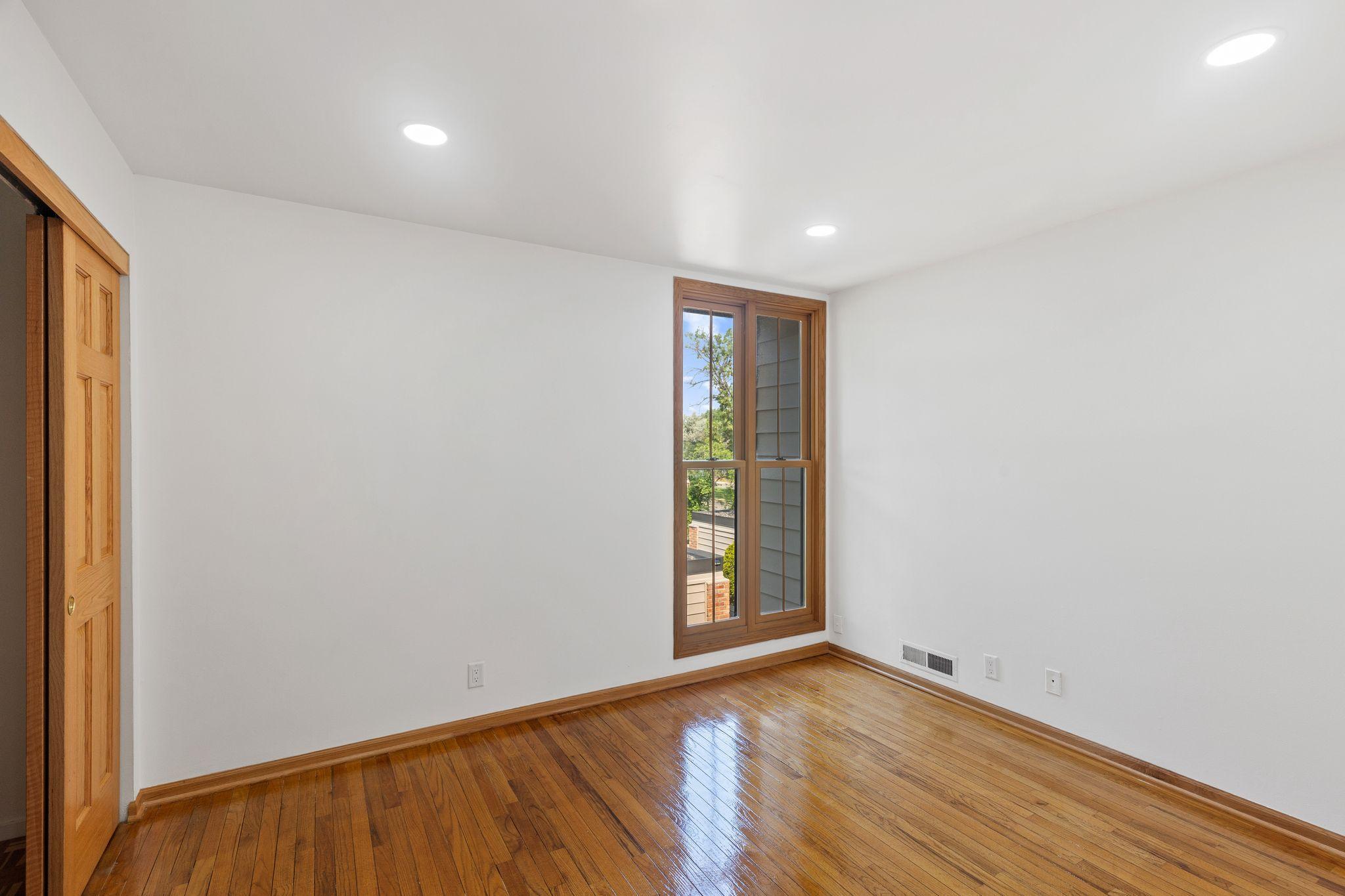 View of Residential at 6301 Barrie Road, Edina MN 55435, Edina (25 of 32) - Mike Wilen | Minnesota Team Real Estate