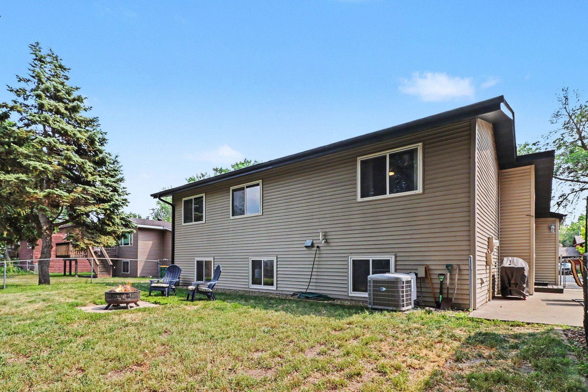 View of Residential at 2000 75th Avenue, Brooklyn Park MN 55444, Brooklyn Park (25 of 28) - Mike Wilen | Minnesota Team Real Estate