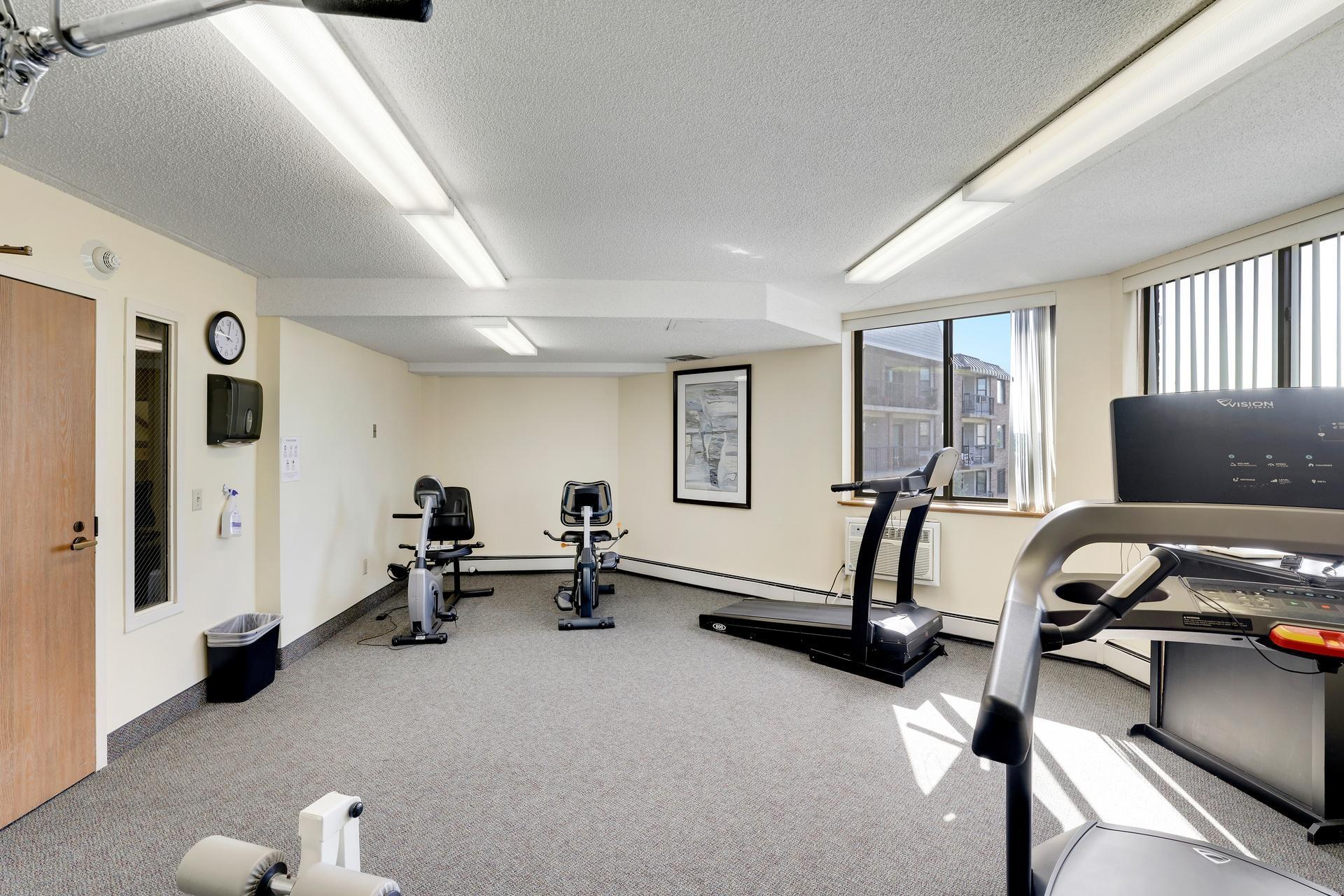 View of Residential at 2601 Kenzie Terrace #412, Saint Anthony MN 55418, Saint Anthony (21 of 29) - Mike Wilen | Minnesota Team Real Estate