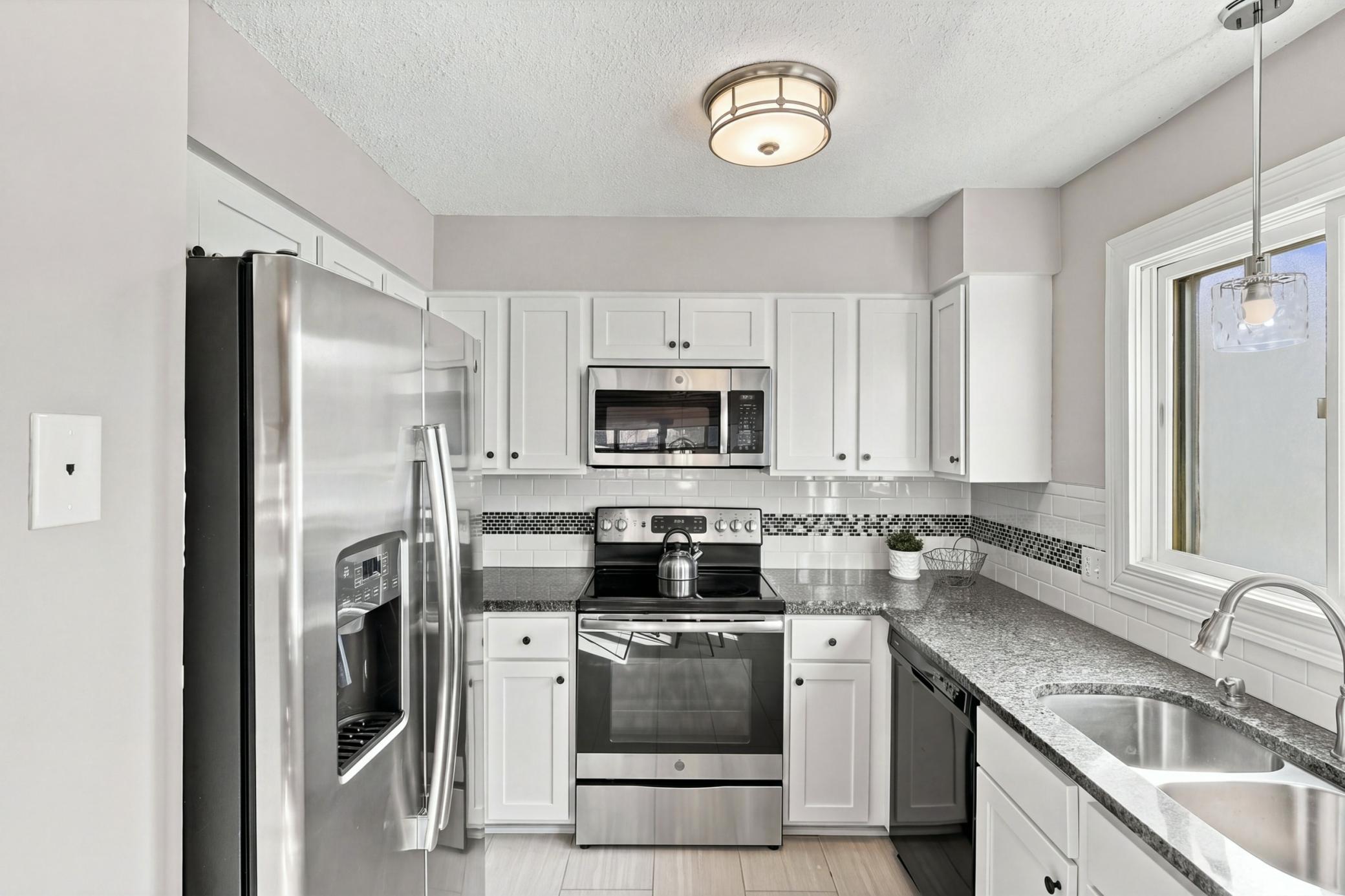 View of Residential at 169 Bordeaux Court, Woodbury MN 55125, Woodbury (11 of 35) - Mike Wilen | Minnesota Team Real Estate