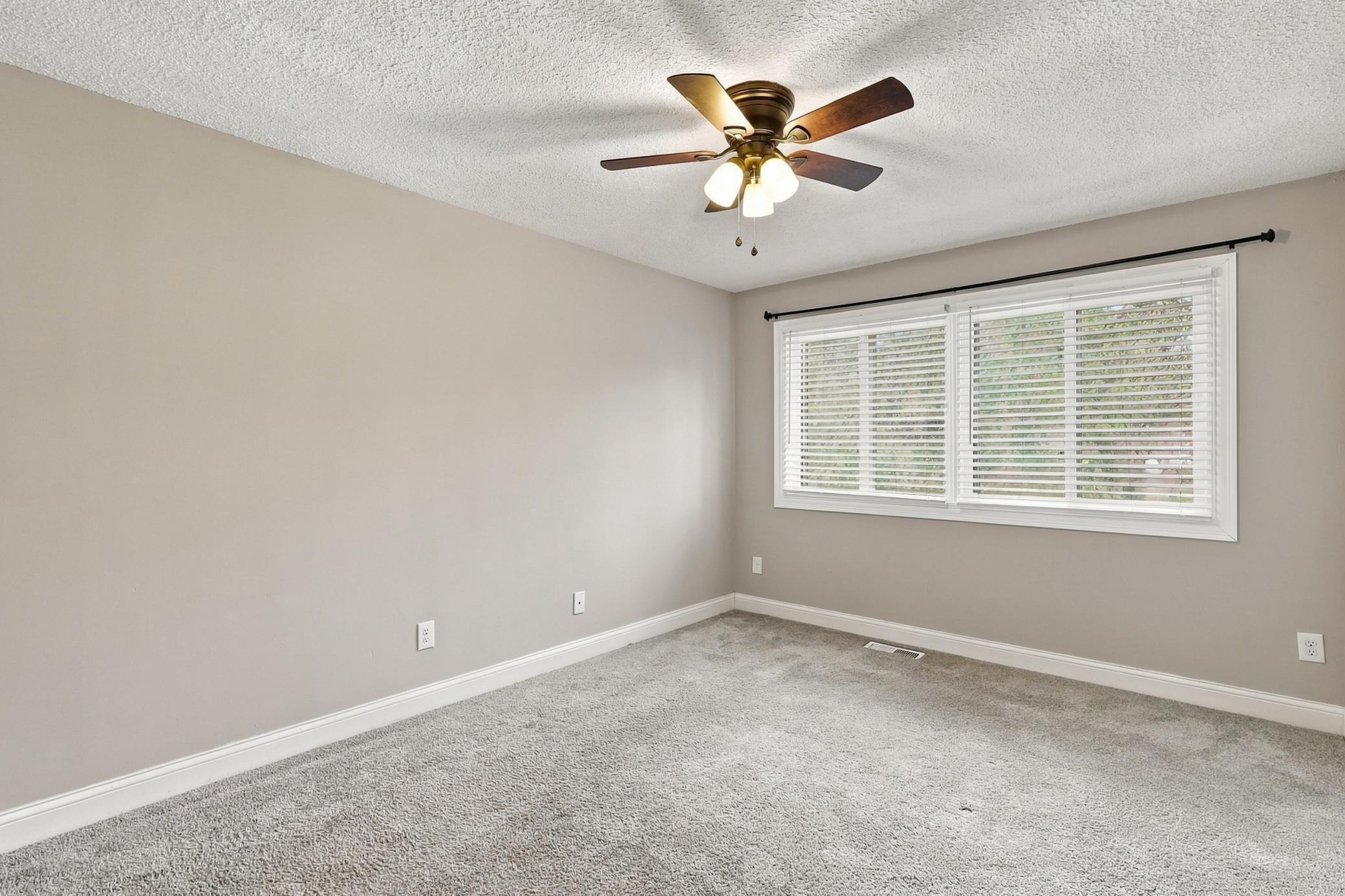 View of Residential at 169 Bordeaux Court, Woodbury MN 55125, Woodbury (21 of 35) - Mike Wilen | Minnesota Team Real Estate
